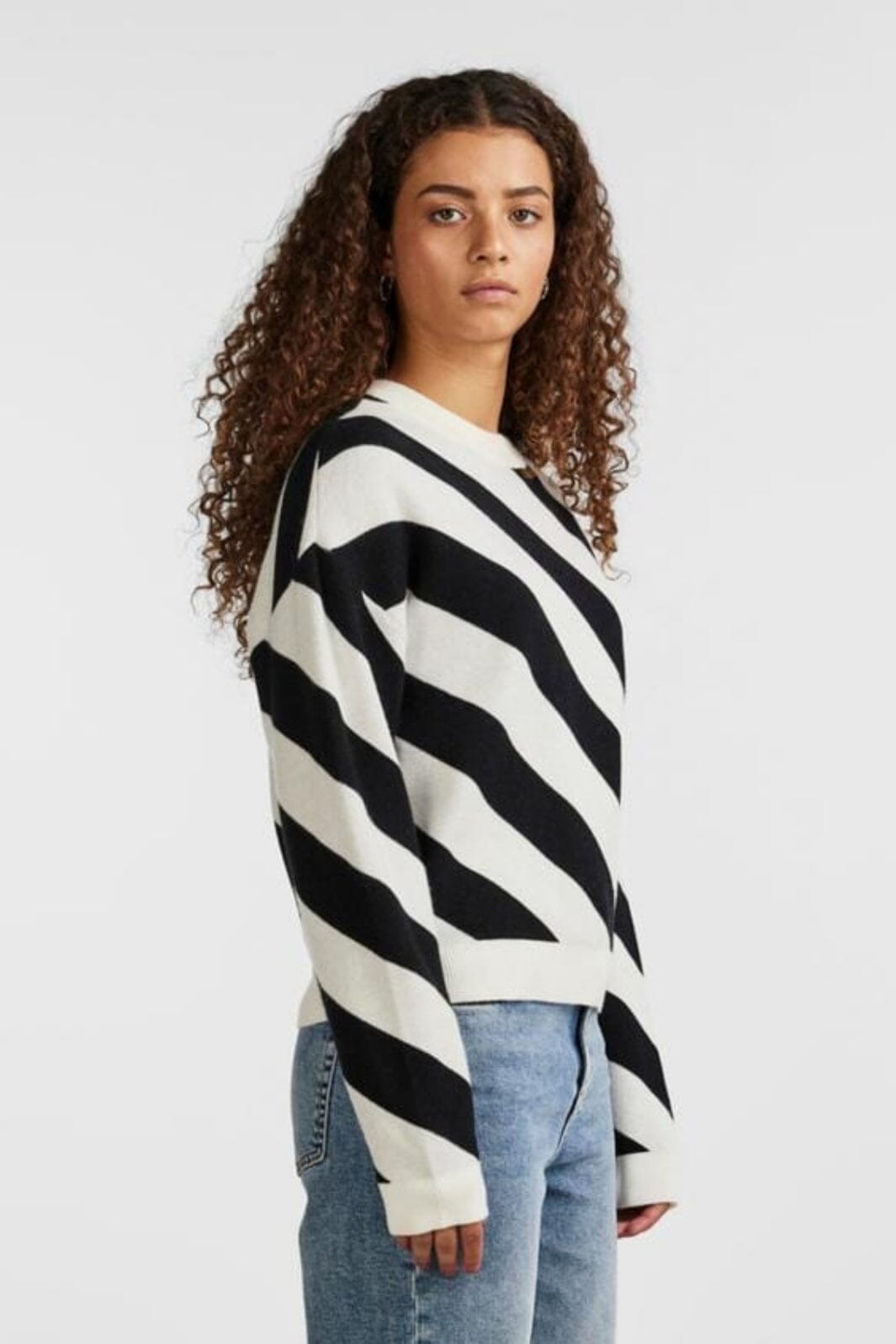 Pieces - Pcabby Ls O-Neck Knit - 4451521 Black Bright White