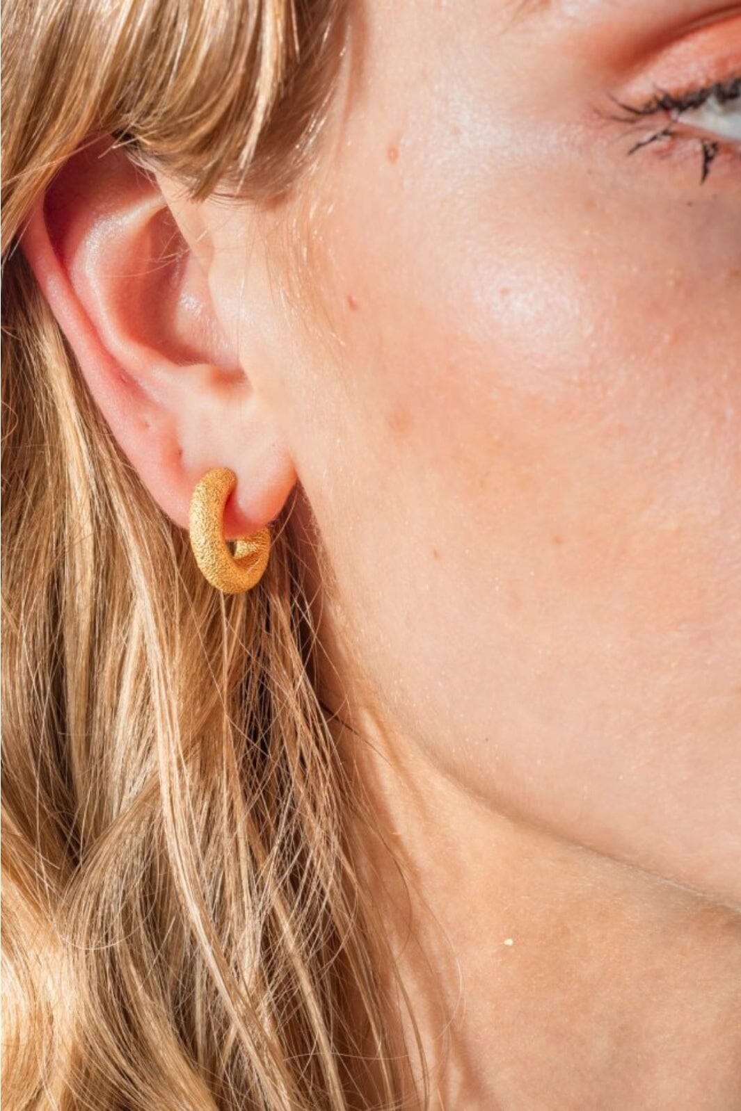 House Of Vincent - Asphodele Hoop Earrings - Gilded