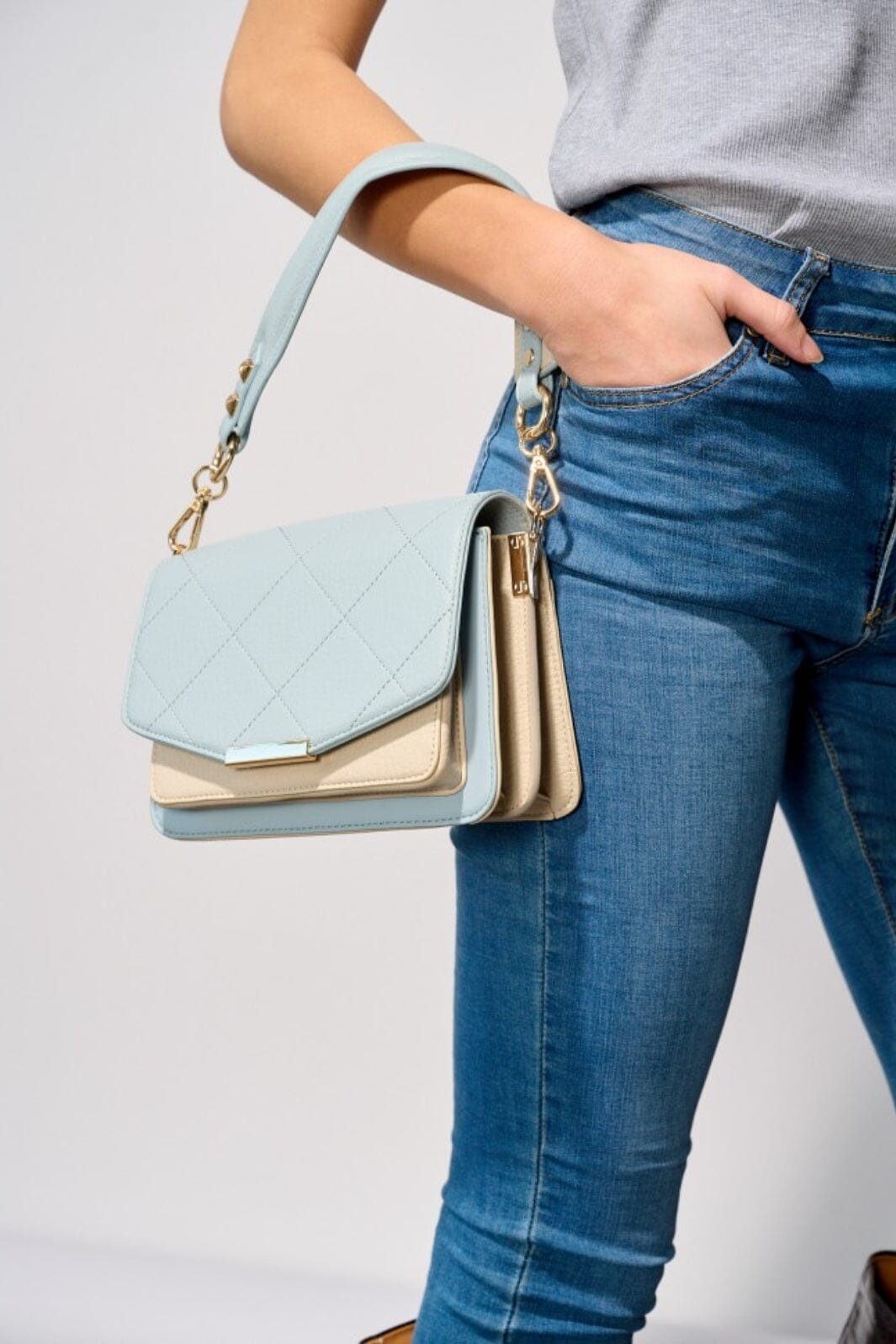 Noella - Blanca Bag Medium - 999 Light Blue/Birch