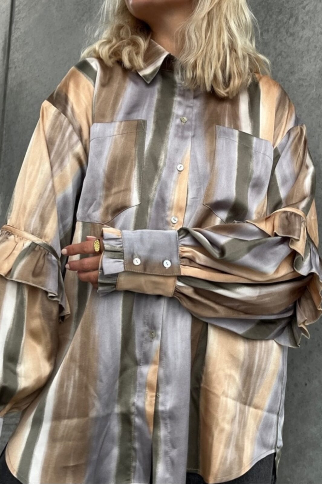 Stories From The Atelier By Copenhagen Shoes - The Believe Shirt - 2239 Multi Color Hot på udsalg