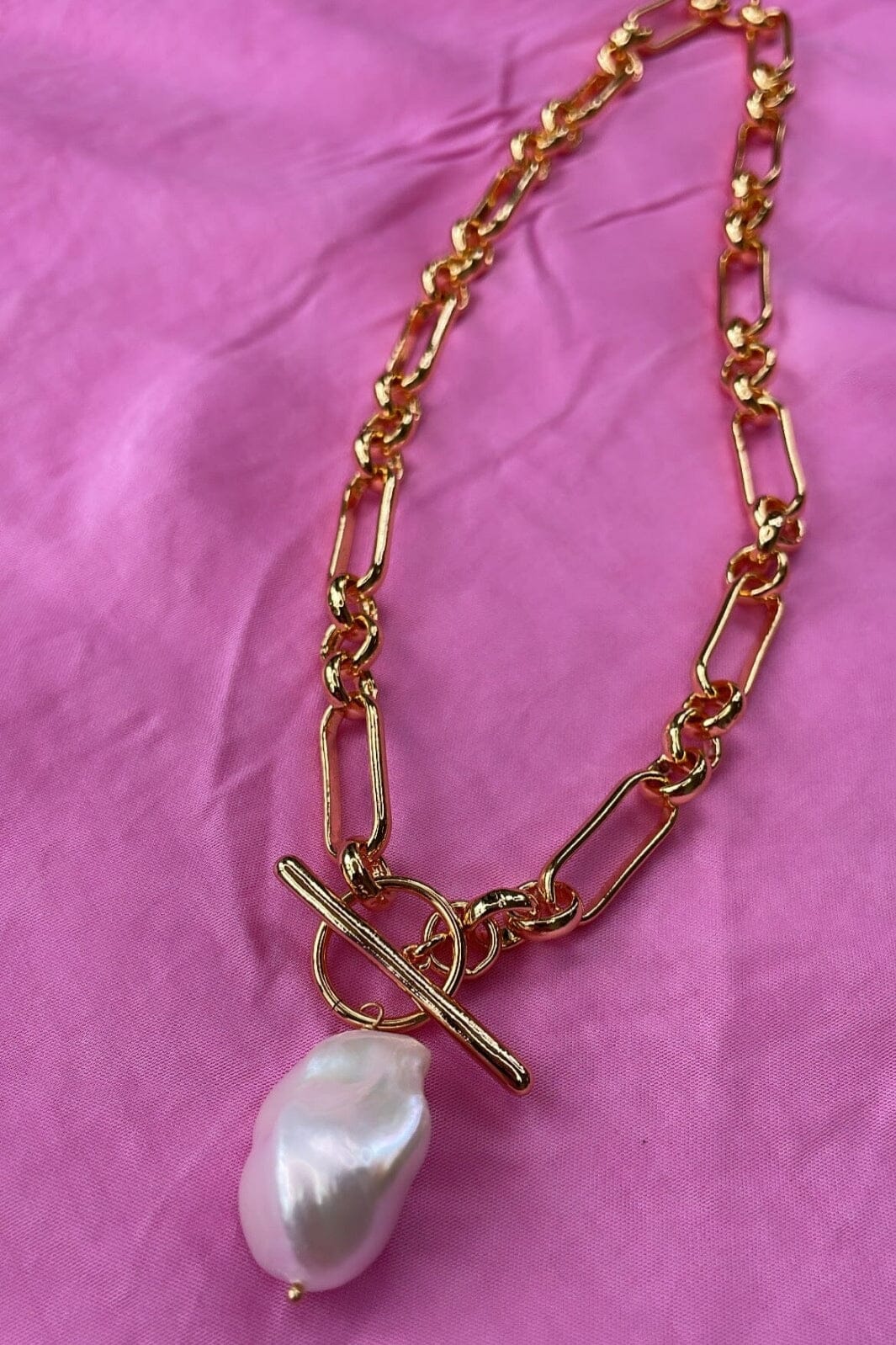 mellow-moon-link-pearl-necklace-forgyldt_0.jpg Mellow Moon - Link Pearl Necklace - Forgyldt