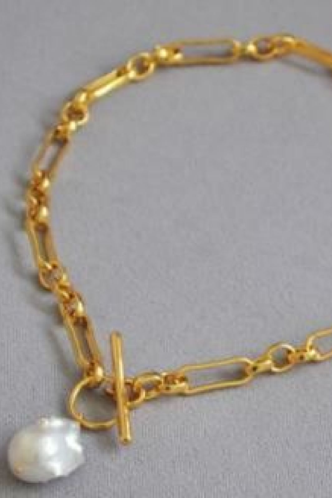 mellow-moon-link-pearl-necklace-forgyldt_1.jpg Mellow Moon - Link Pearl Necklace - Forgyldt