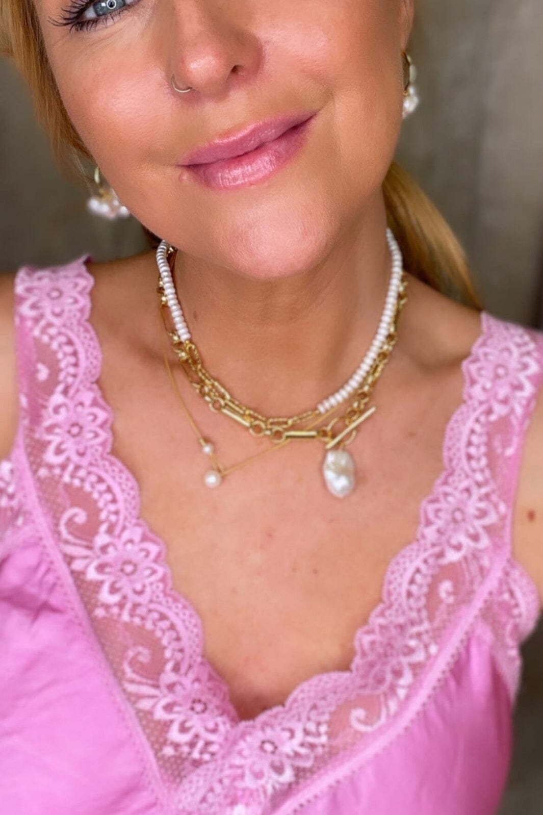 mellow-moon-link-pearl-necklace-forgyldt_2.jpg Mellow Moon - Link Pearl Necklace - Forgyldt