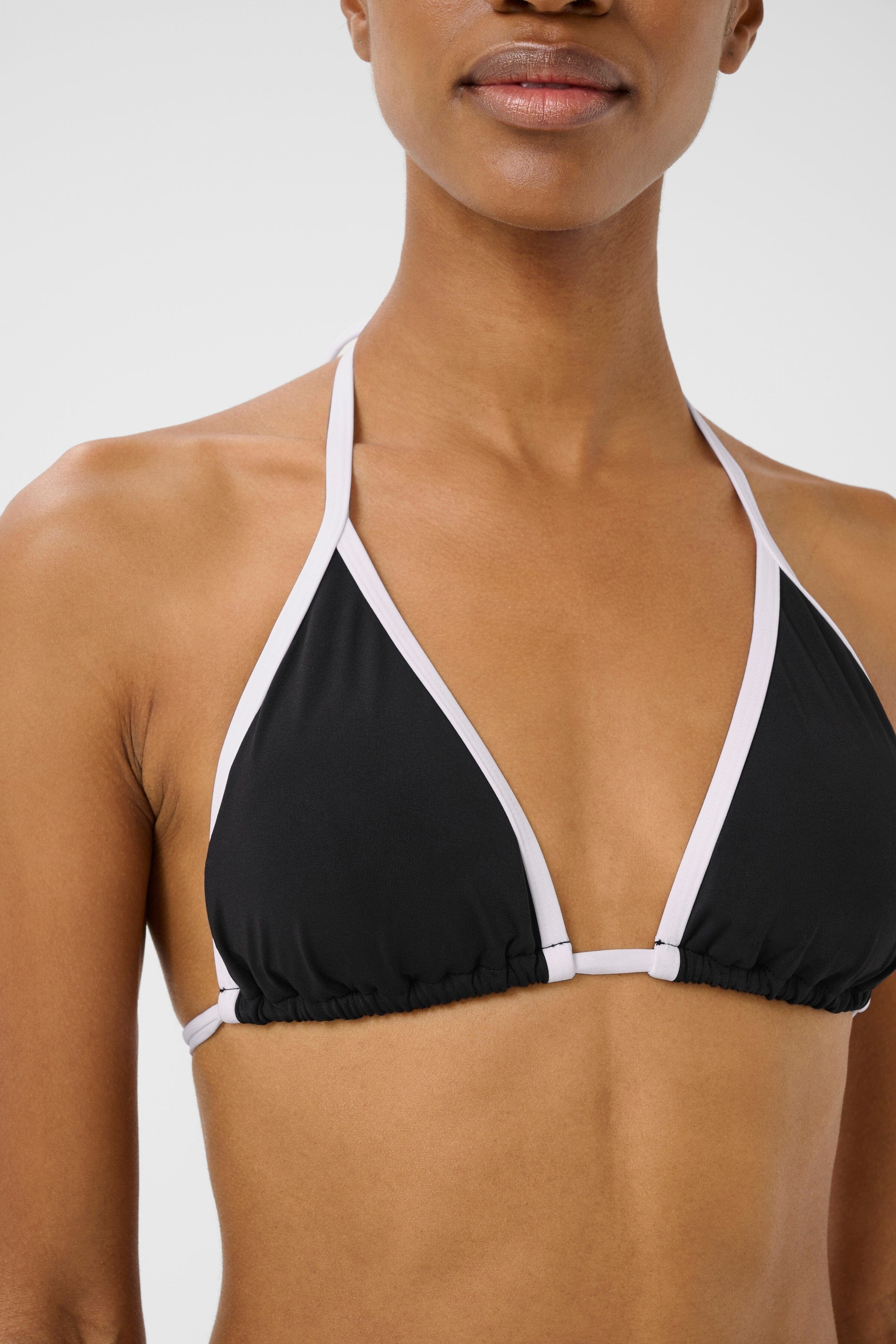gestuz-gzsima-bikini-top-100017-black_1.jpg Gestuz - Gzsima Bikini Top - 100017 Black