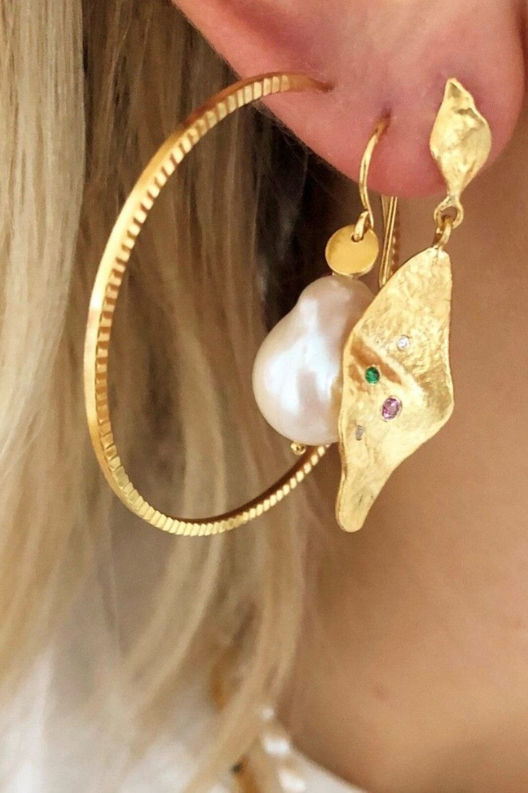 Stine A - Baroque Pearl Earring With Gemstone - 1173-02-S