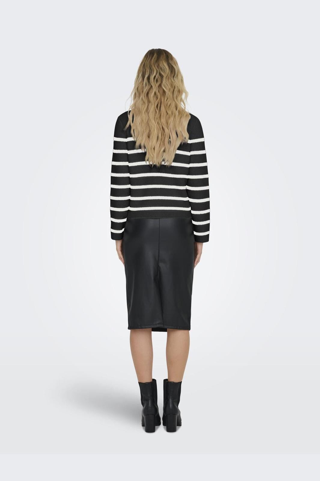 Only - Onllaura Life Ls O-Neck Cardigan Cc Knt - 4744977 Black W. Cloud Dancer Levere