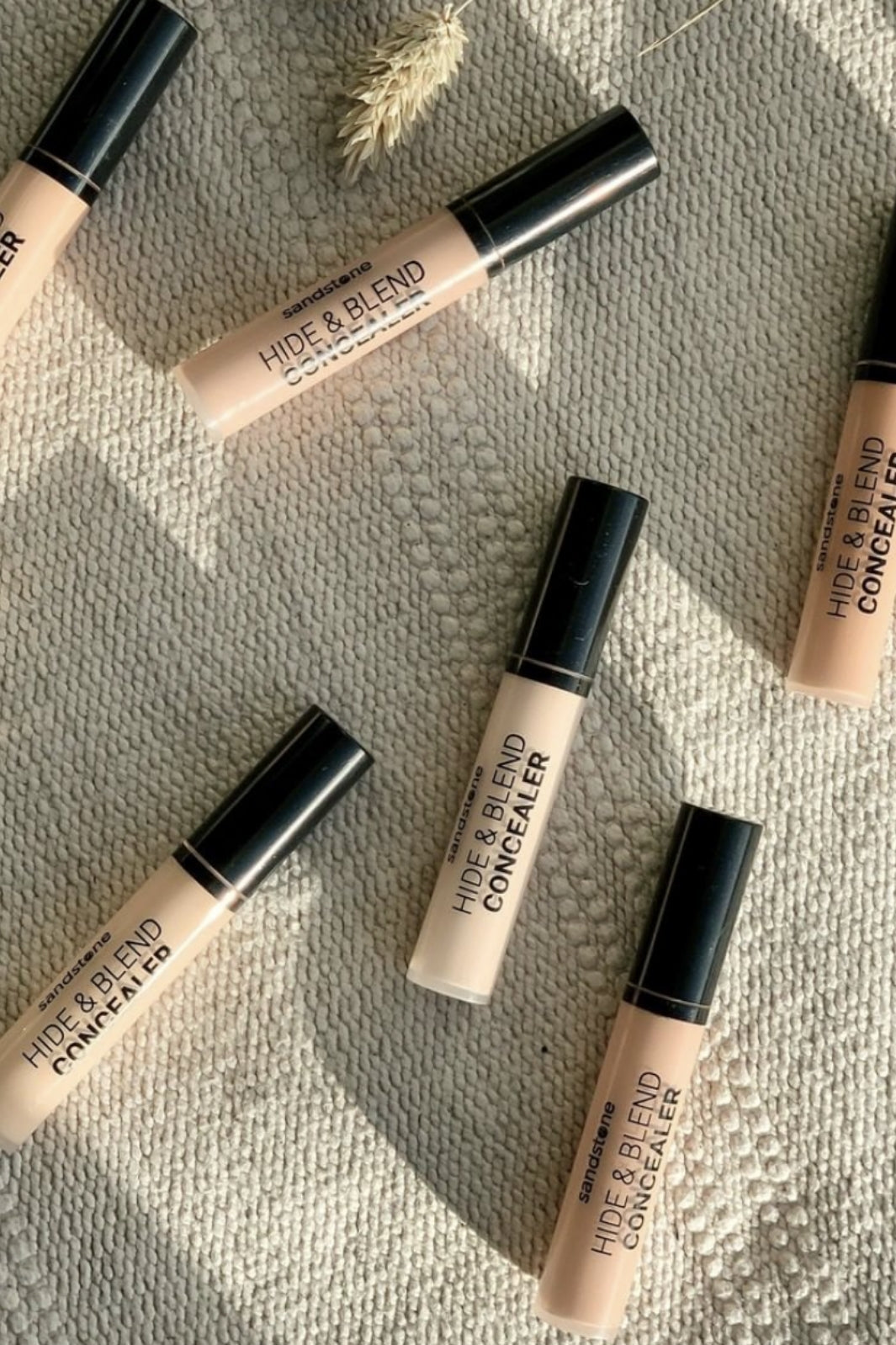 Sandstone - Hide & Blend Concealer - N4
