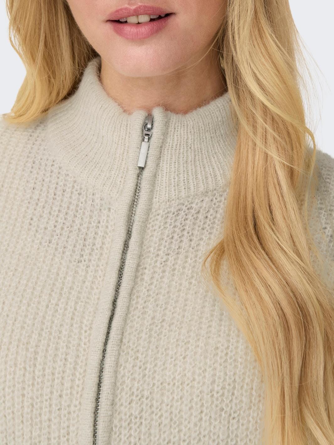 only-onlkaja-life-ls-zip-cardigan-cc-knt-4237958-birch_2.jpg Only - Onlkaja Life Ls Zip Cardigan Cc Knt - 4237958 Birch