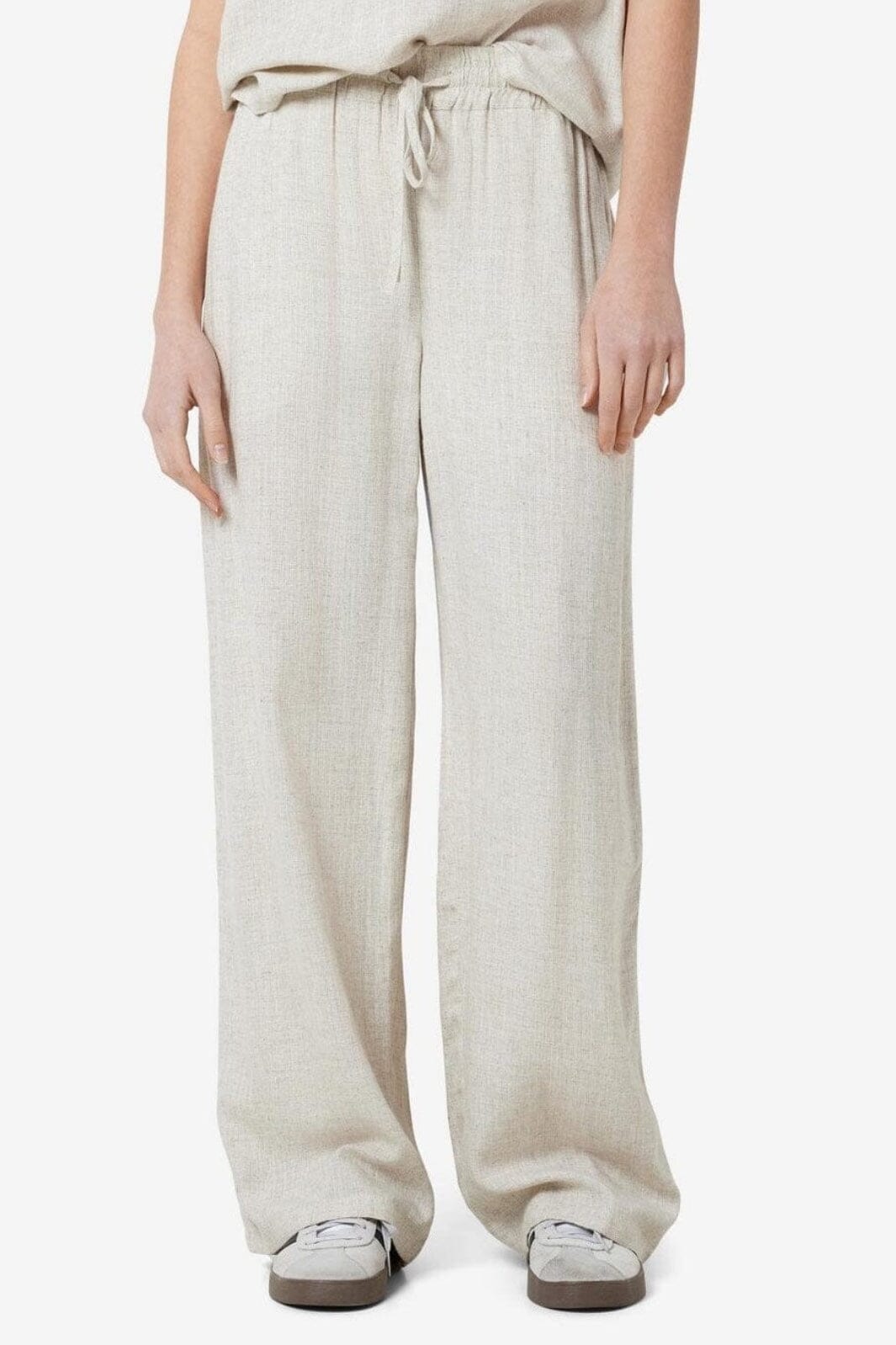 noisy-may-nmleilani-nw-loose-pants-4260411-natural_3.jpg Noisy May - Nmleilani Nw Loose Pants - 4260411 Natural