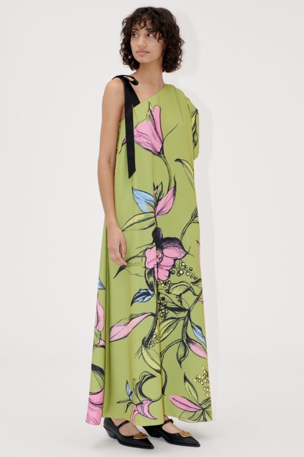Stine Goya - 2132 Crepe/satin, One Sleeve Maxi Dress W/ Bow Strap sg-ss25-d101-2132 - Pencil Garden