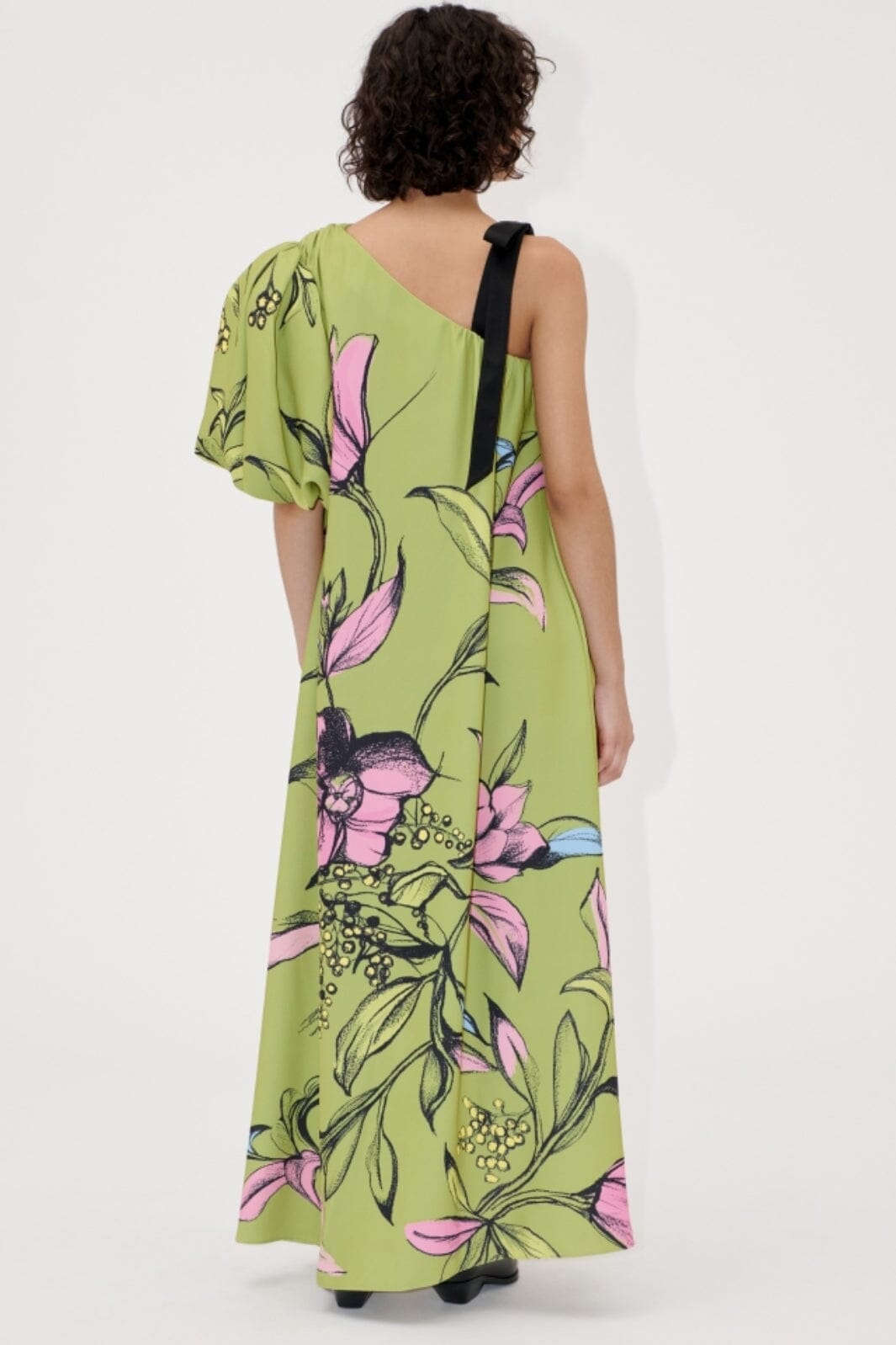 Stine Goya - 2132 Crepe/satin, One Sleeve Maxi Dress W/ Bow Strap sg-ss25-d101-2132 - Pencil Garden