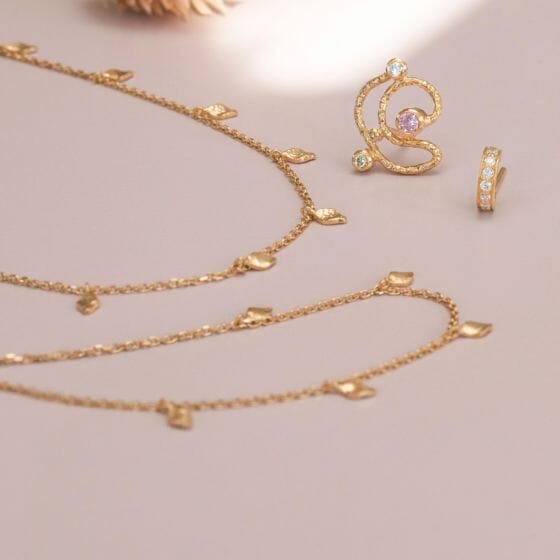 Stine A - Tout Petit Ile De L'Amour Necklace Goldenen - 2030-02-Os