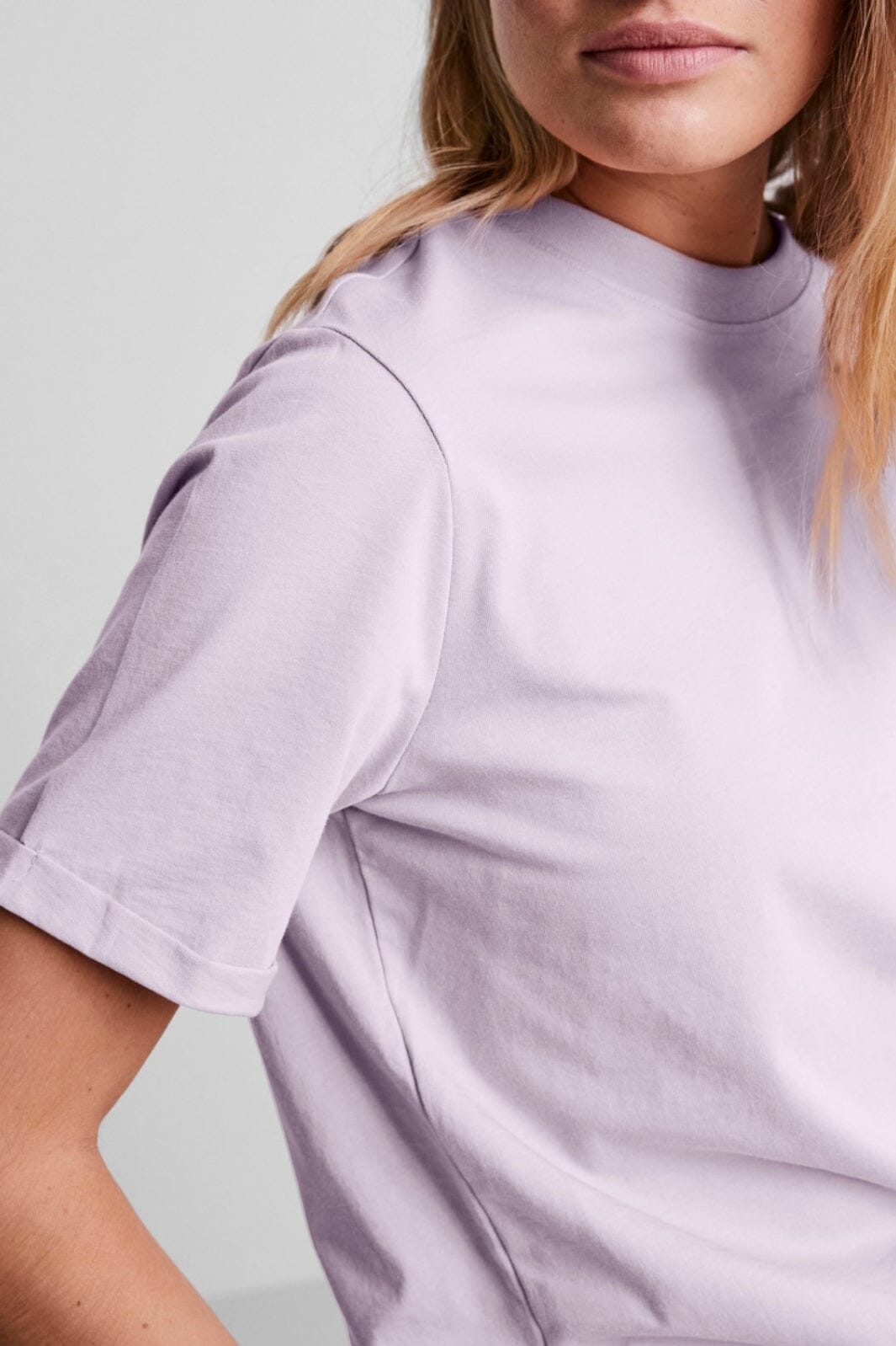 pieces-pcria-ss-fold-up-solid-tee-lavendula_1.jpg Pieces - Pcria Ss Fold Up Solid Tee - Lavendula