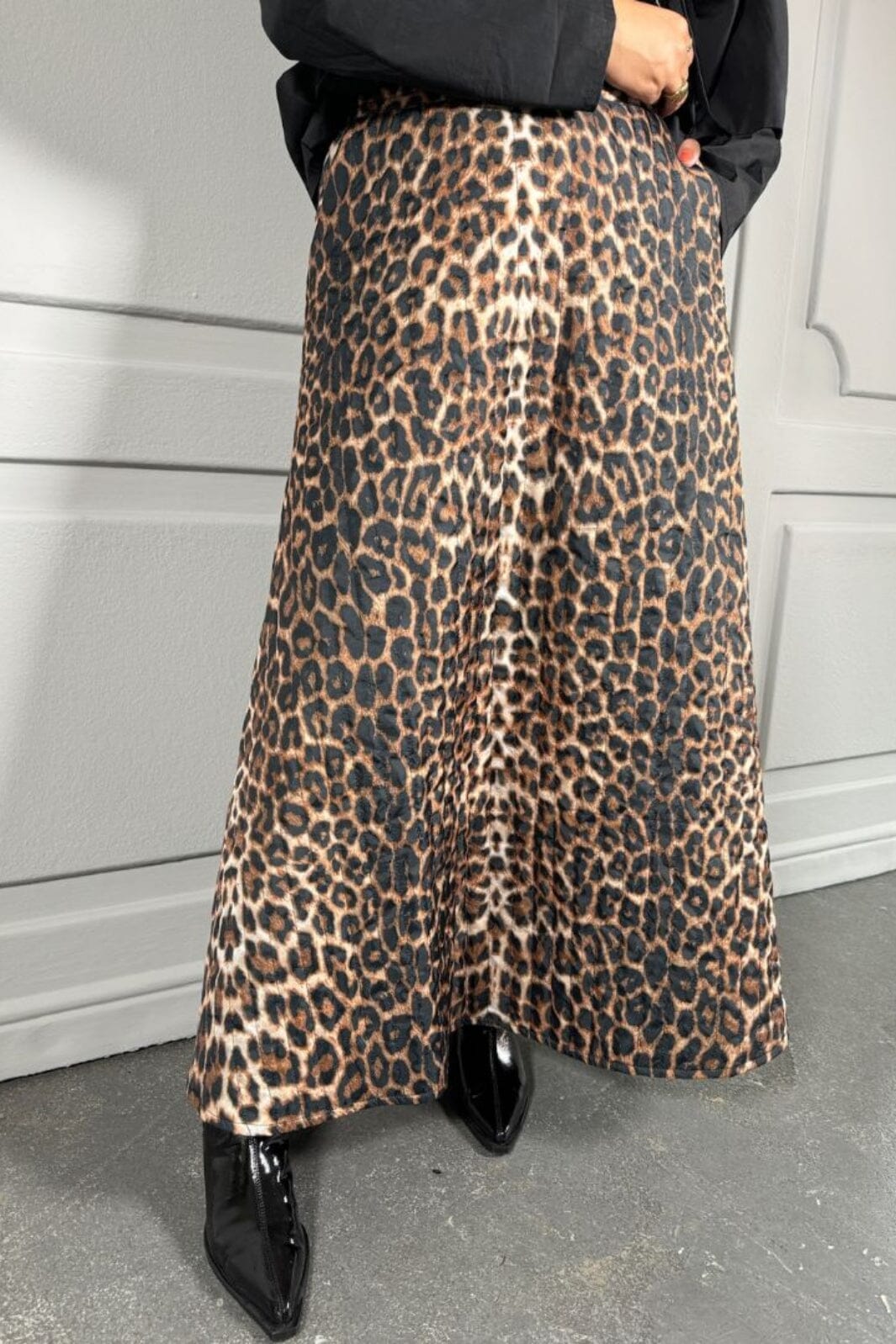 Stories From The Atelier By Copenhagen Shoes - Move Me Skirt Lep - 2060 Leo på udsalg