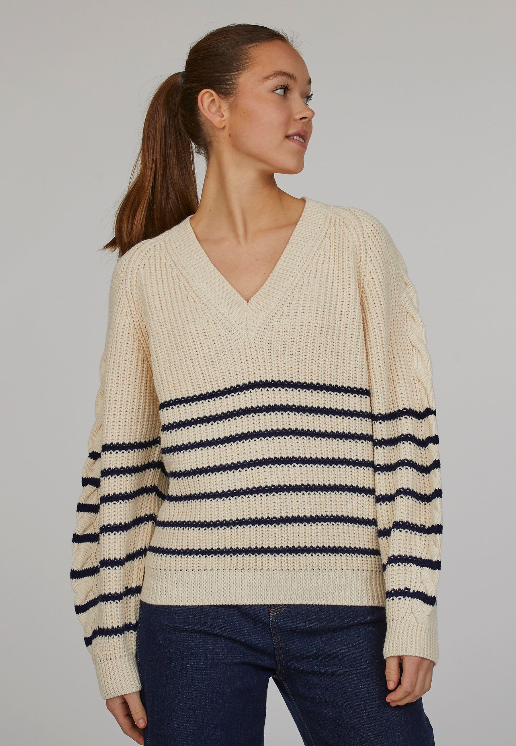 Sisters Point - Miba-V.Strip - 101 Cream/Midnight