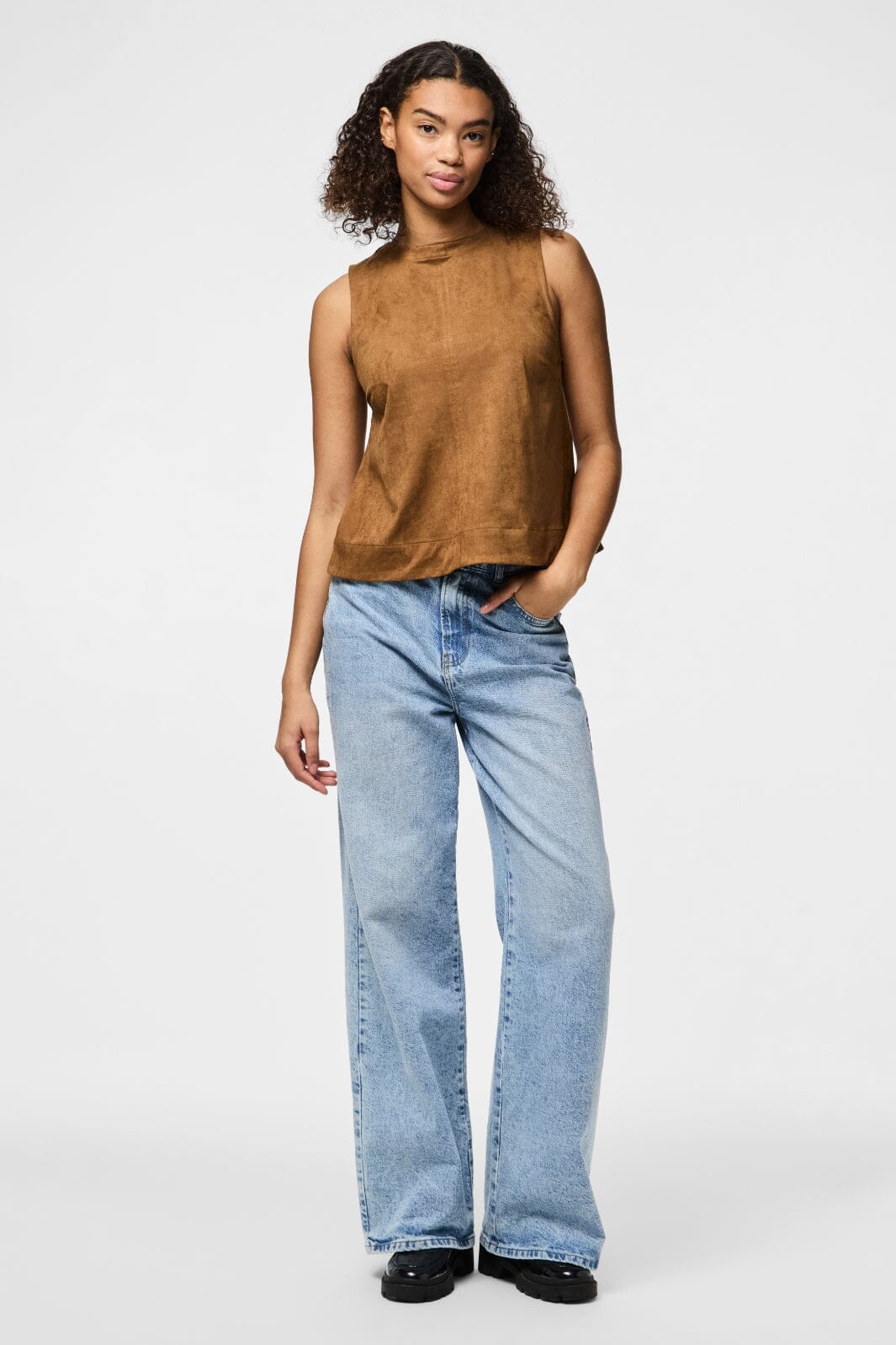 Pieces - Pcjuno Sl O-Neck Top Fsy - 4889516 Amber Brown Hot på udsalg
