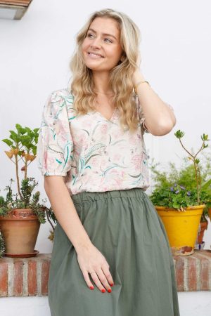 Forudbestilling - Black Colour - Bccassandra Ss Blouse 40882 - Off White Rose