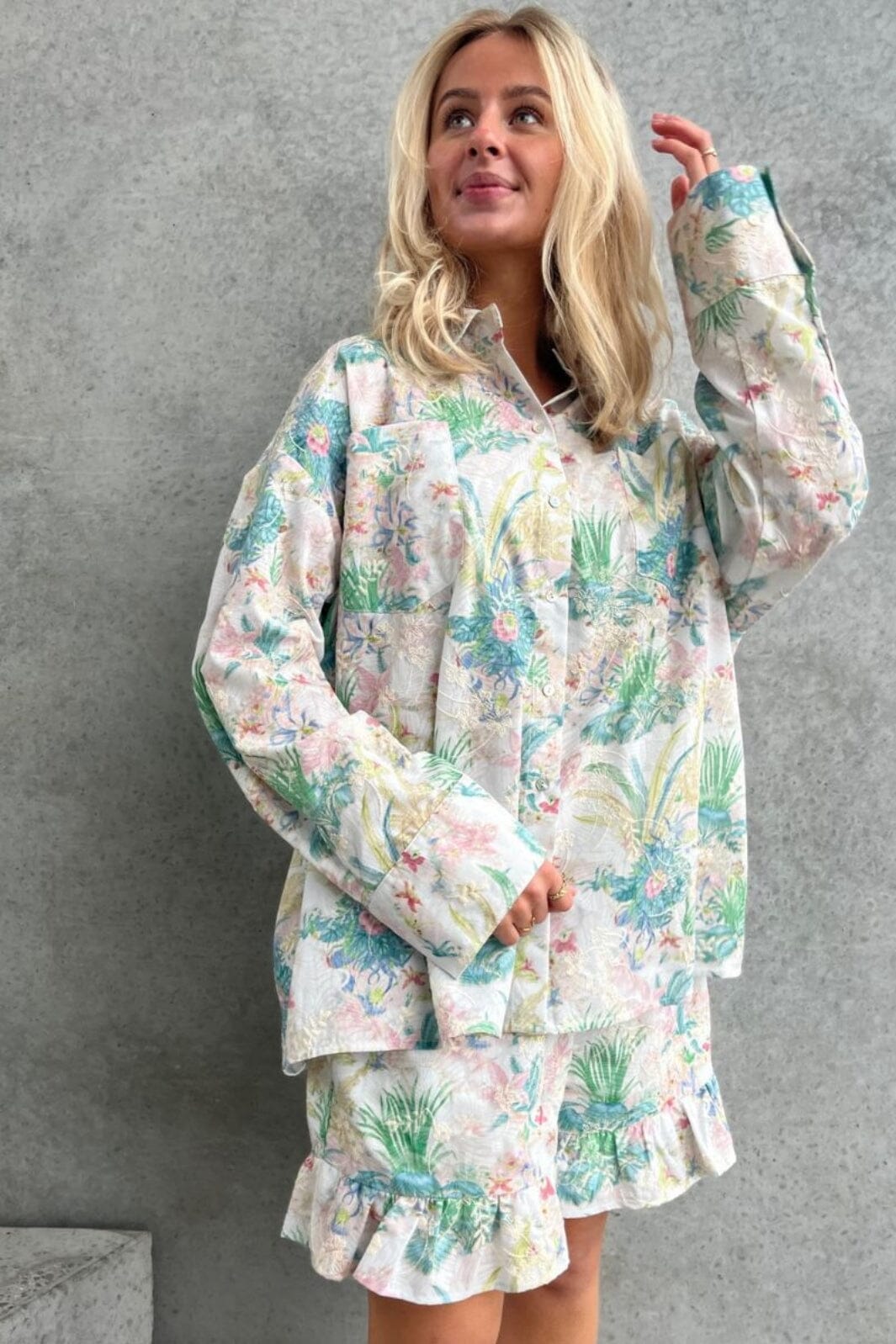 Stories From The Atelier By Copenhagen Shoes - My Lovers Shorts - 388 Multi Flower