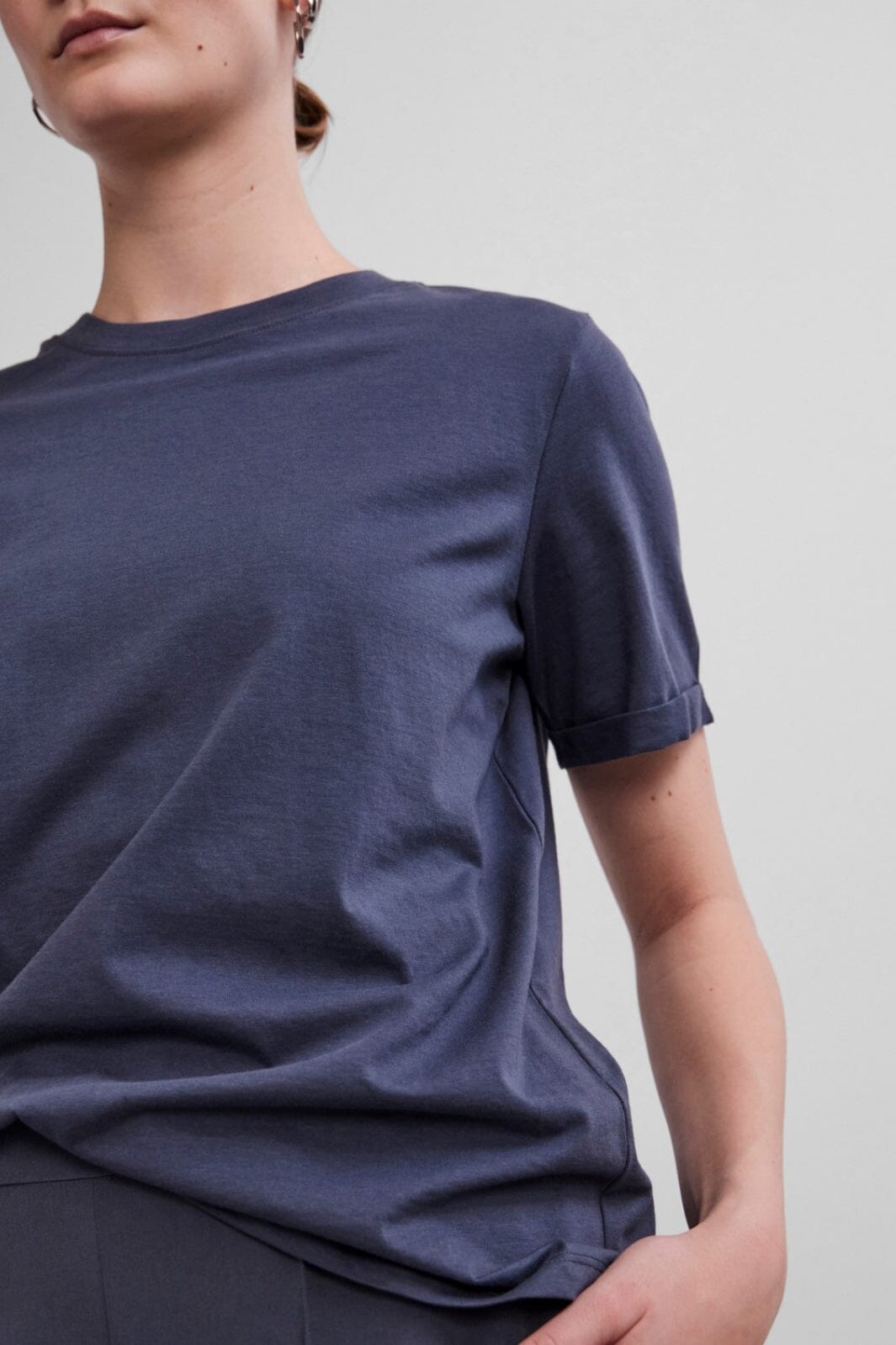 Pieces - Pcria Ss Fold Up Solid Tee - Ombre Blue