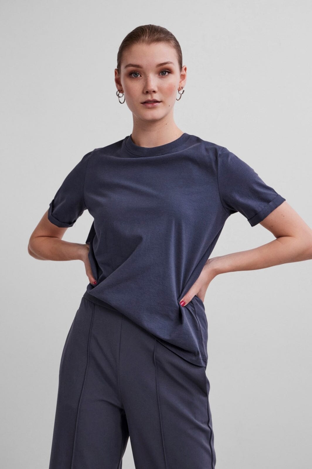 Pieces - Pcria Ss Fold Up Solid Tee - Ombre Blue