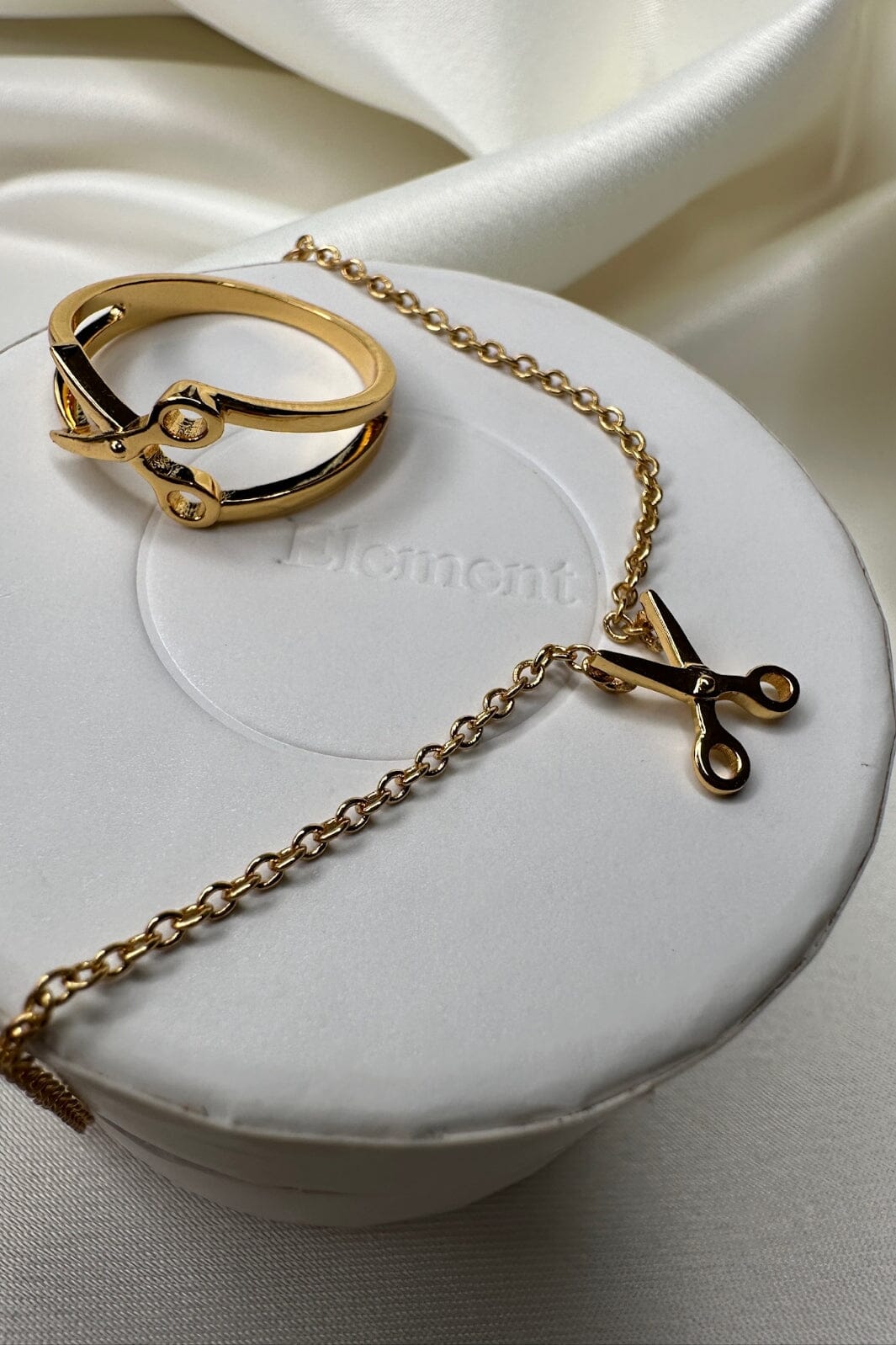 Mellow Moon - Happy Scissors Necklace - Forgyldt