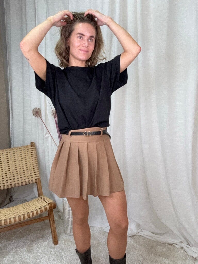 A-bee - Pleated Skirt CAMILLE - Camel Online salg