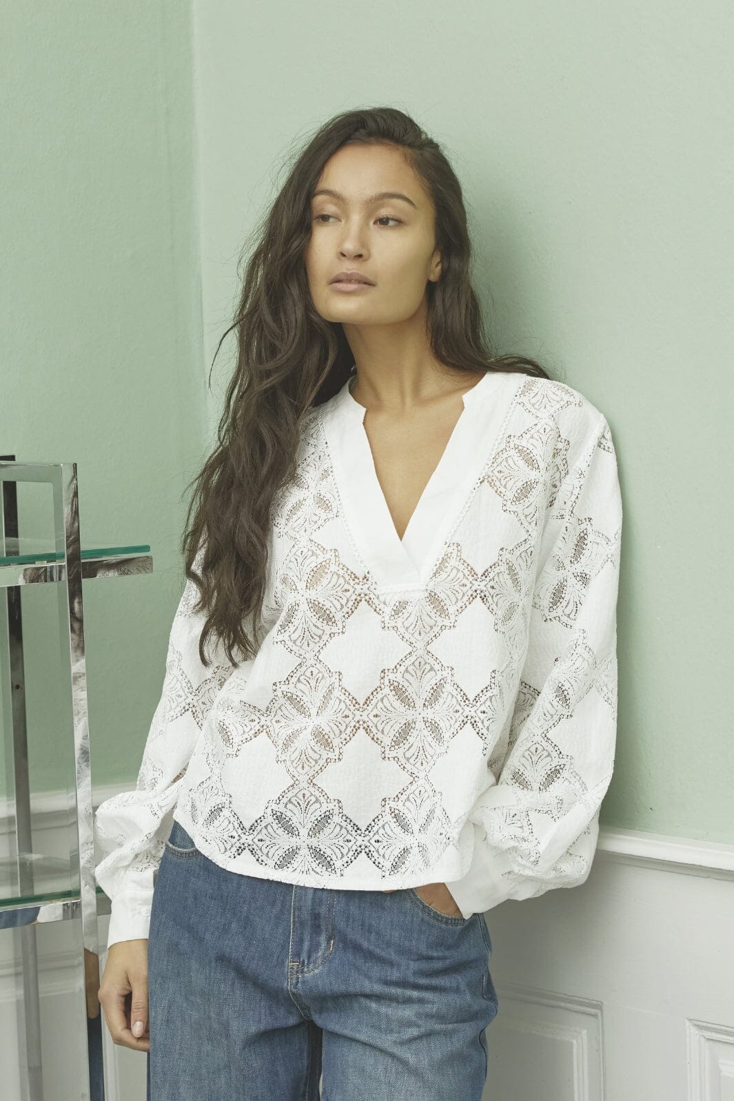 Love & Divine - Love1307 18574 - 116 - Cream Lace