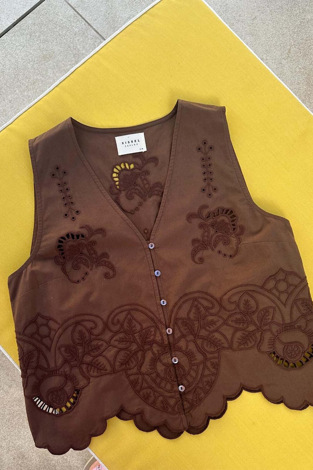 Forudbestilling - Sissel Edelbo - Celestine Top SE 1606 - Soft Brown Udsalg