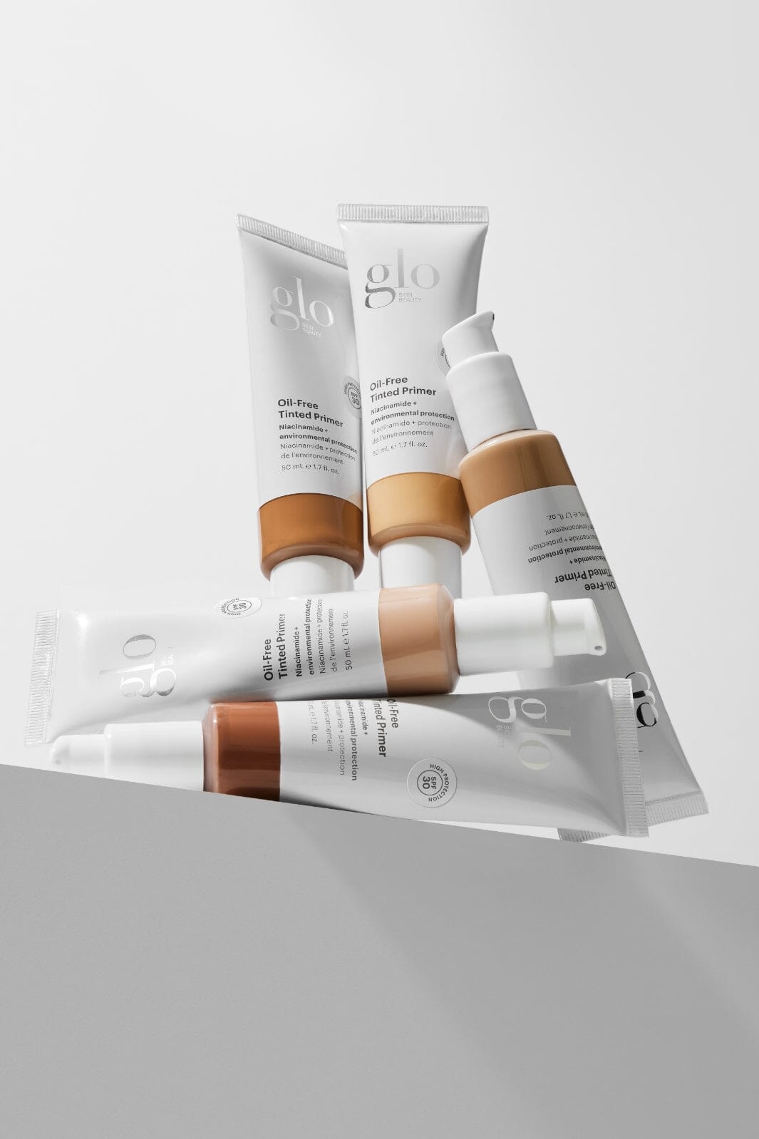 Glo Skin Beauty - Glo Skin Beauty Oil-Free Tinted Primer SPF 30 - Light, 50 ml