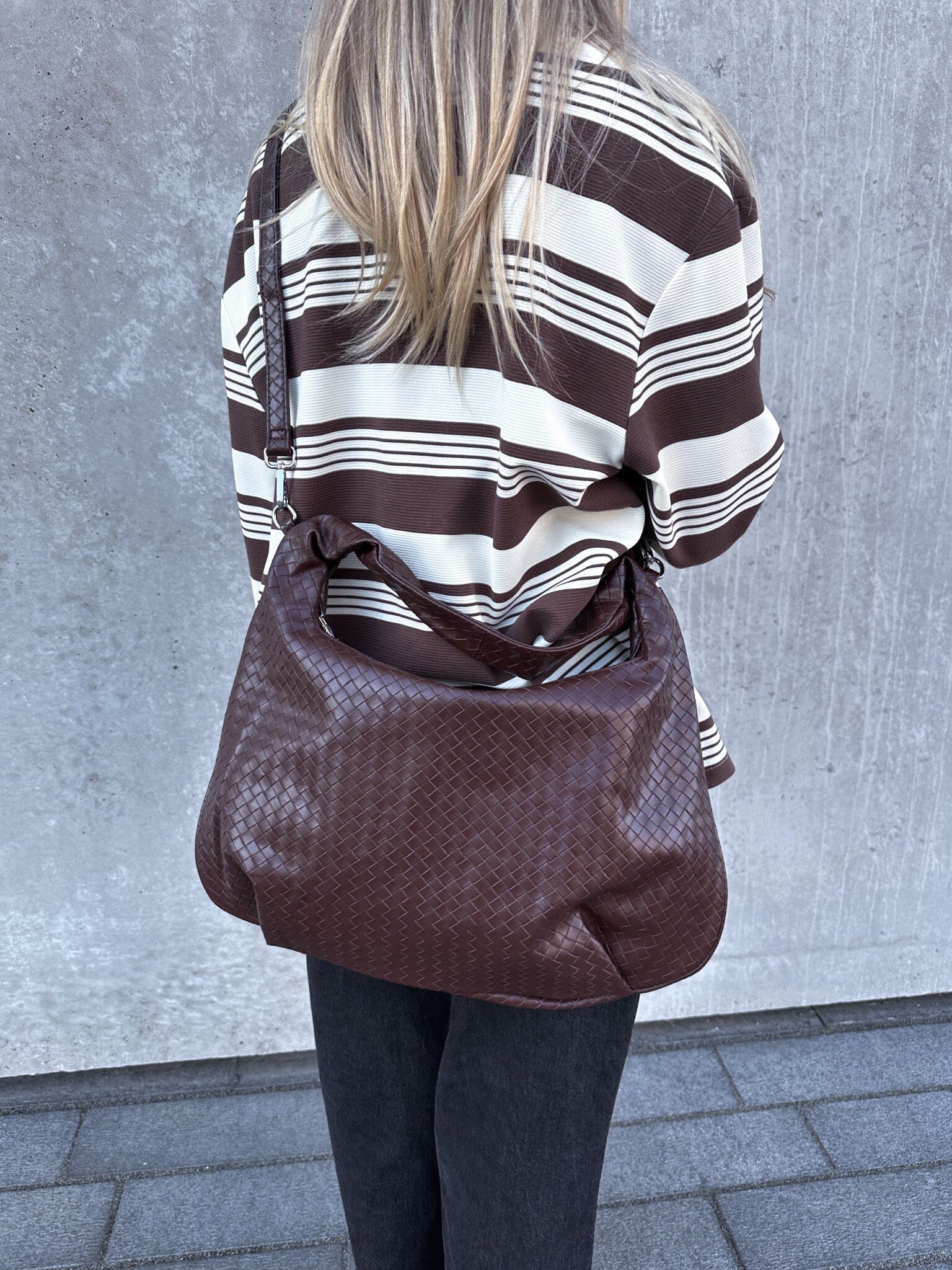 Noella - Peony Hobo Bag 1040001 - 548 Dark Brown Rabat