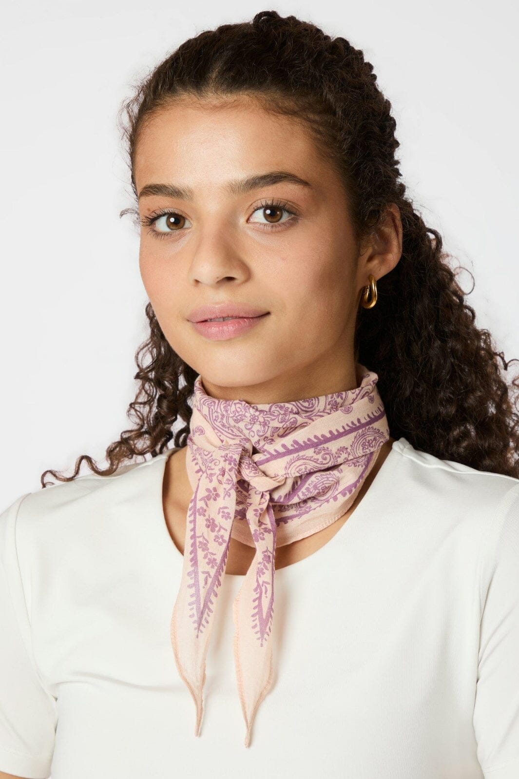 neo-noir-kinessa-paisley-scarf-164346-165-rose_3.jpg Neo Noir - Kinessa Paisley Scarf 164346 - 165 - Rose Udsalg
