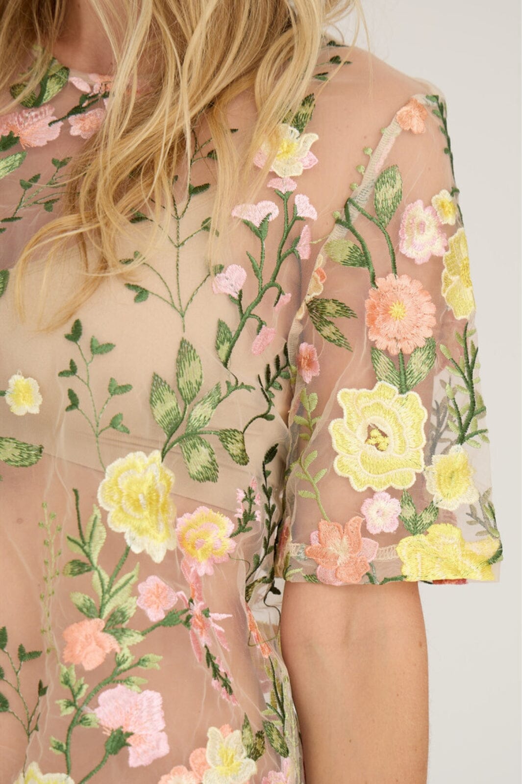 A-View - Fuschia Blouse - 201 Sand/Yellow Online
