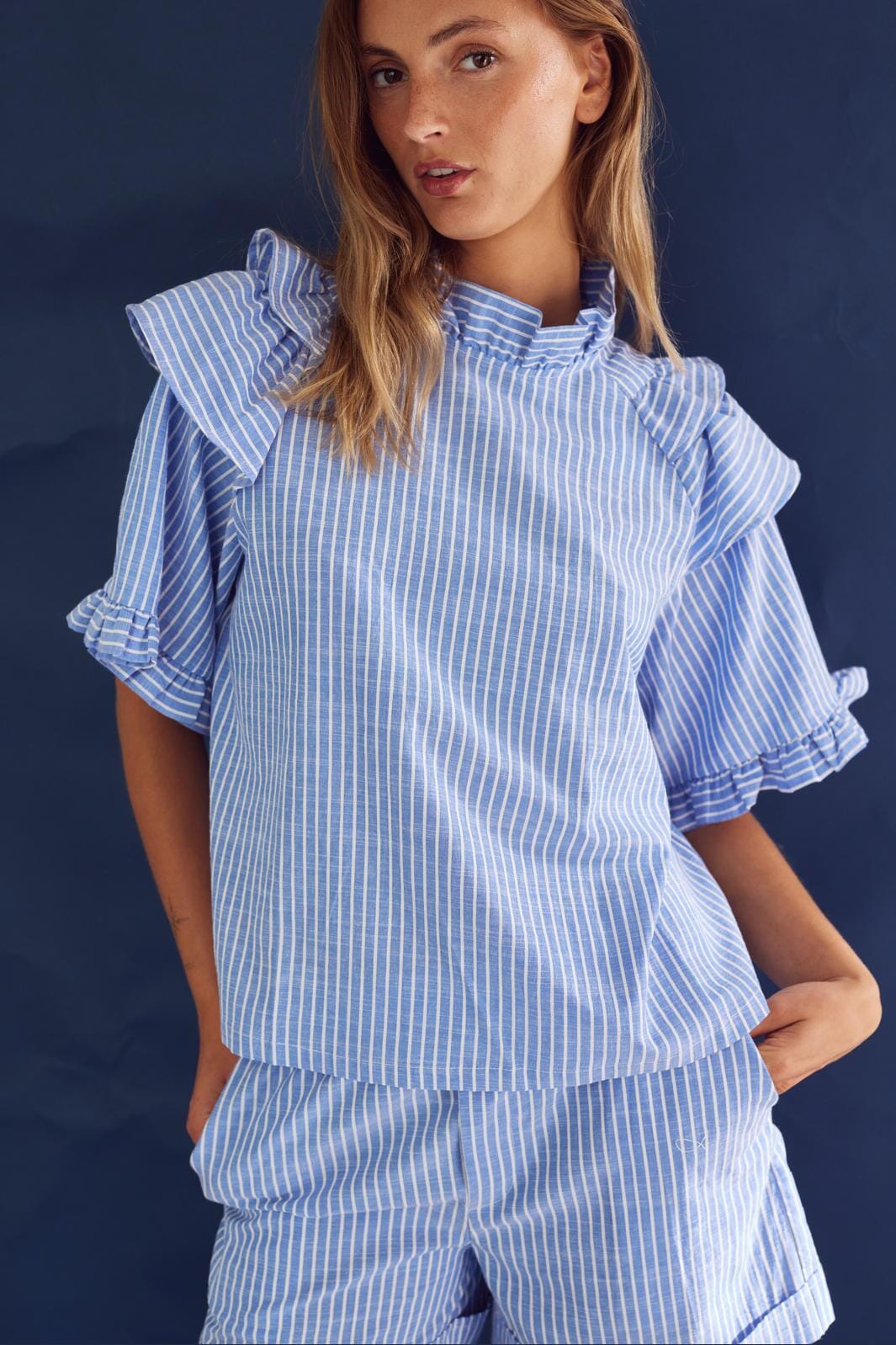 forudbestilling-noella-letty-shorts-13470001-117-blue-stripe_2.jpg Forudbestilling - Noella - Letty Shorts 13470001 - 117 Blue Stripe på udsalg