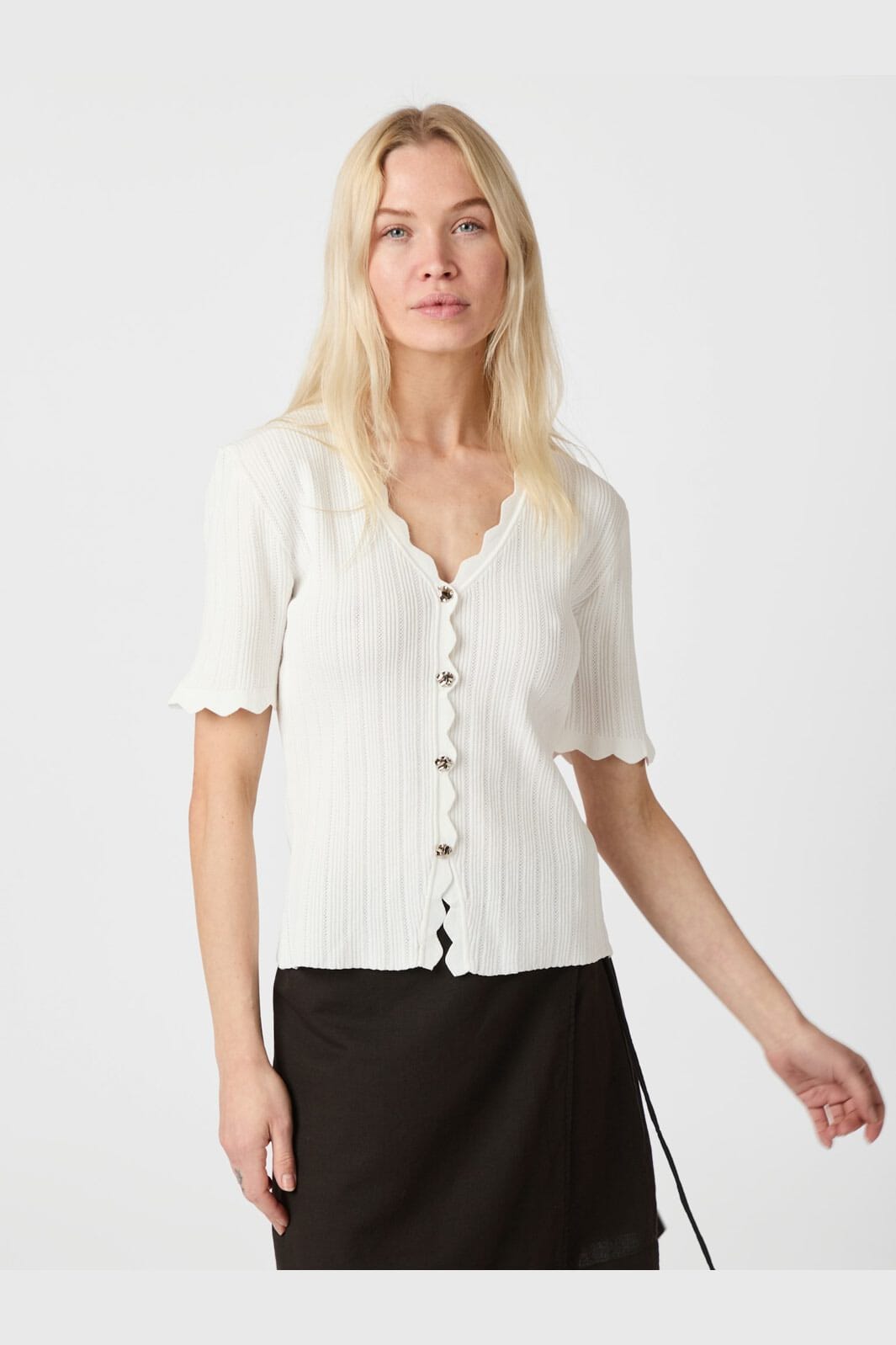 Forudbestilling - Neo Noir - Larifa Stitch Knit Tee 165311 - 120 - White