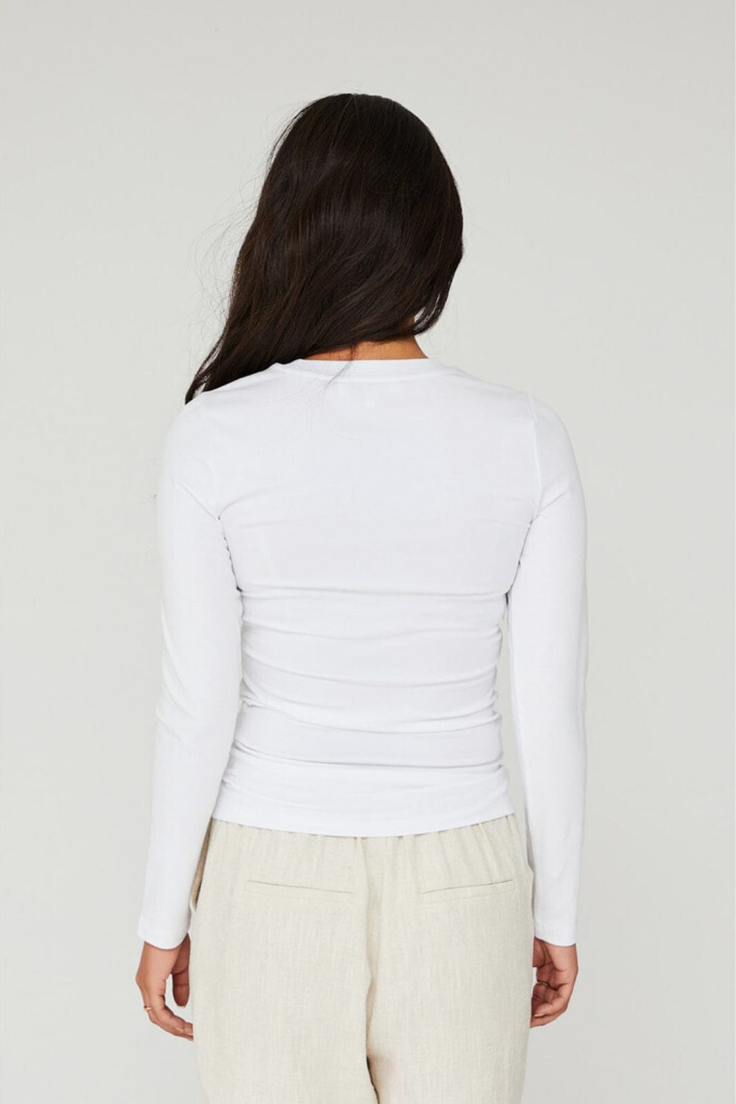 Forudbestilling - A-VIEW - Stabil Top L/S - 000 White