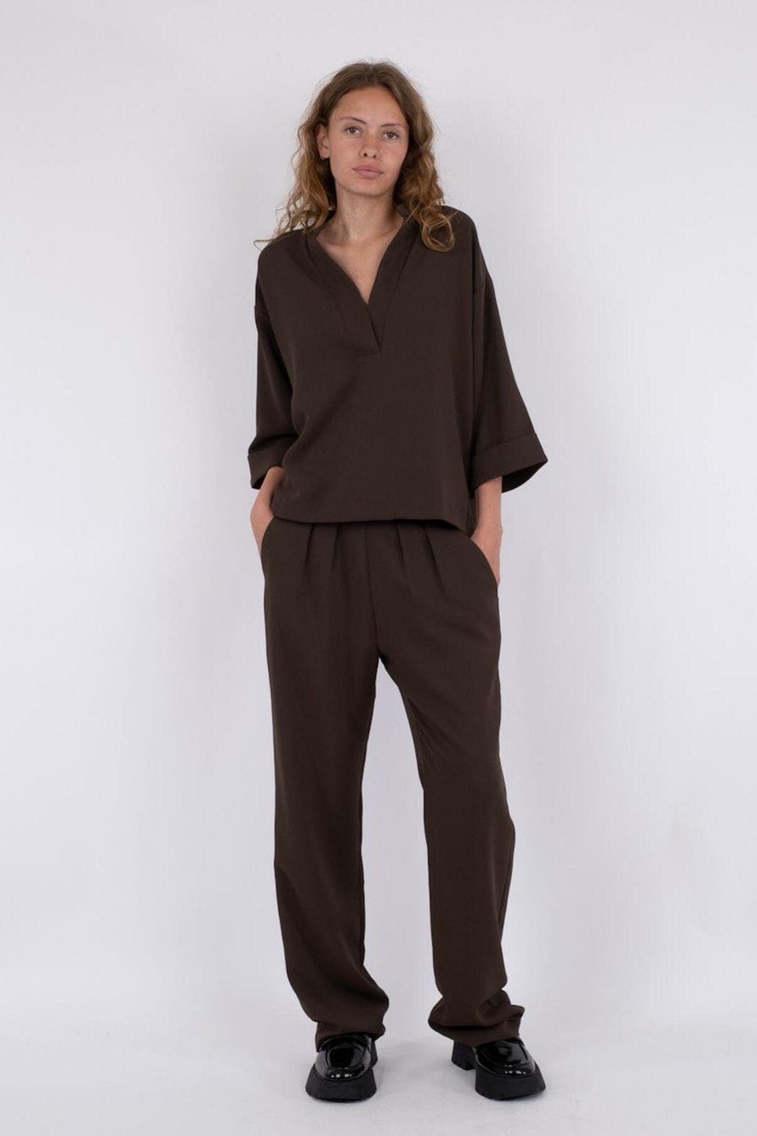 Neo Noir - Luma Crepe Blouse - Brown