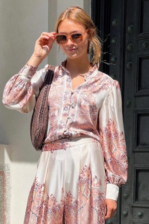 Neo Noir - Massima Paisley Border Blouse - Creme