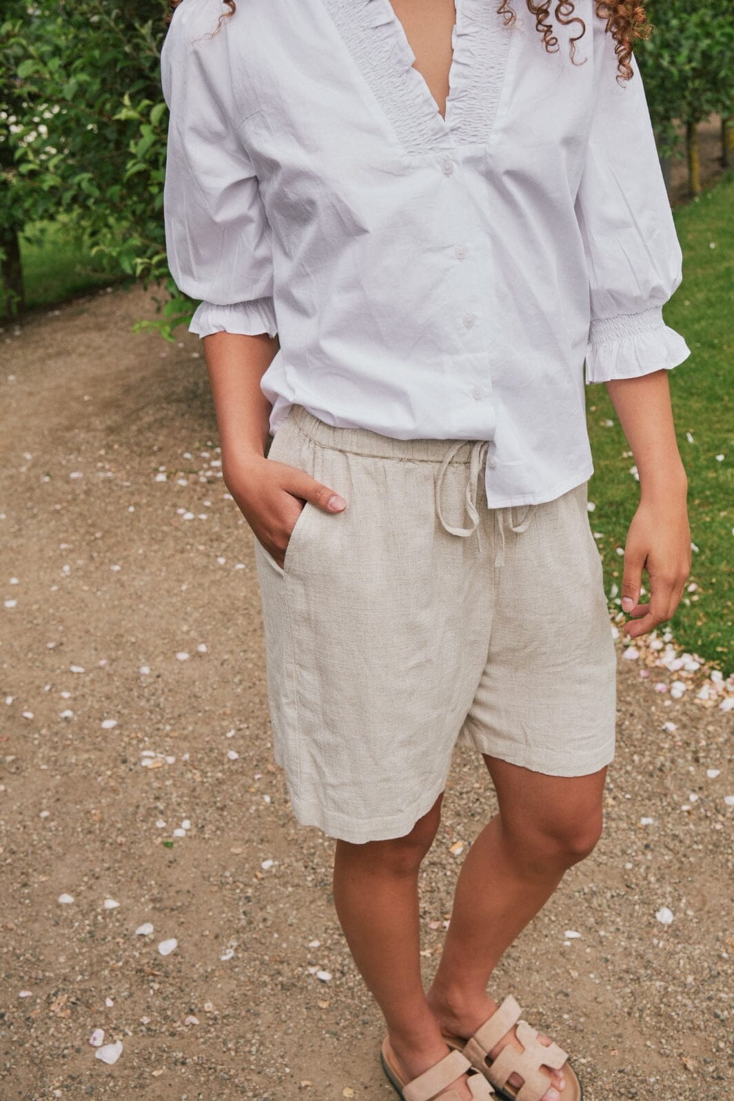 Neo Noir - Santo Soft Linen Shorts - Natural Online