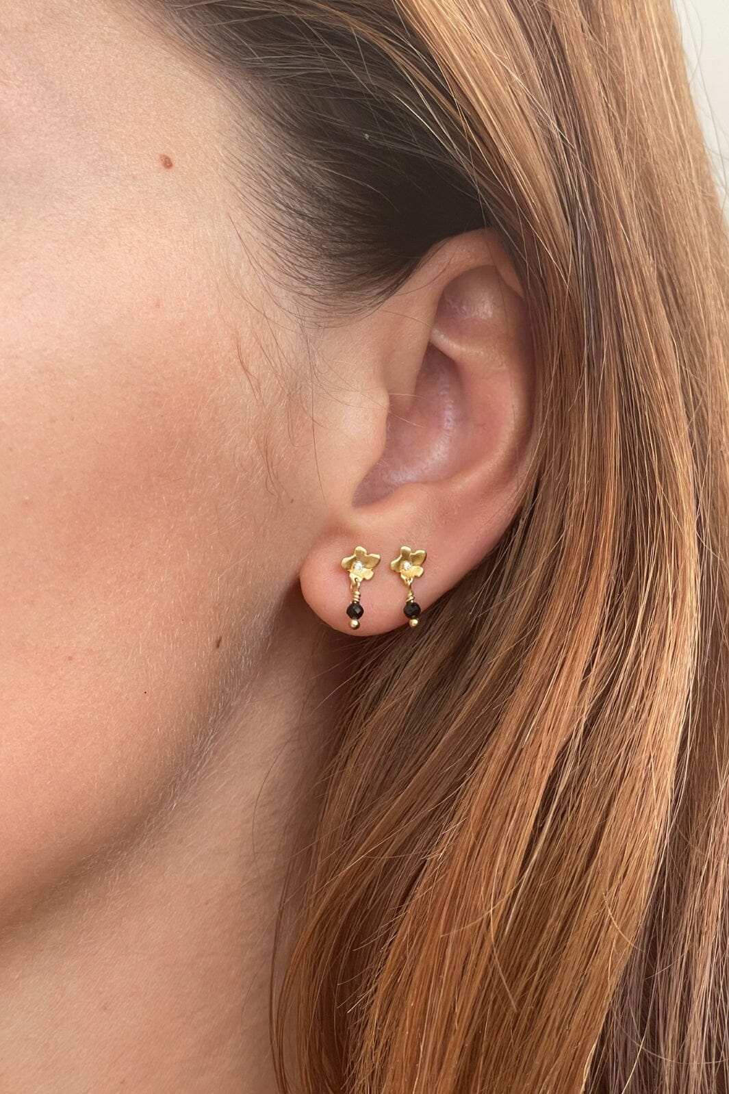 Stine A - Tres Petit Garden Flower Earring W. Black Spinel - 1315-02-S