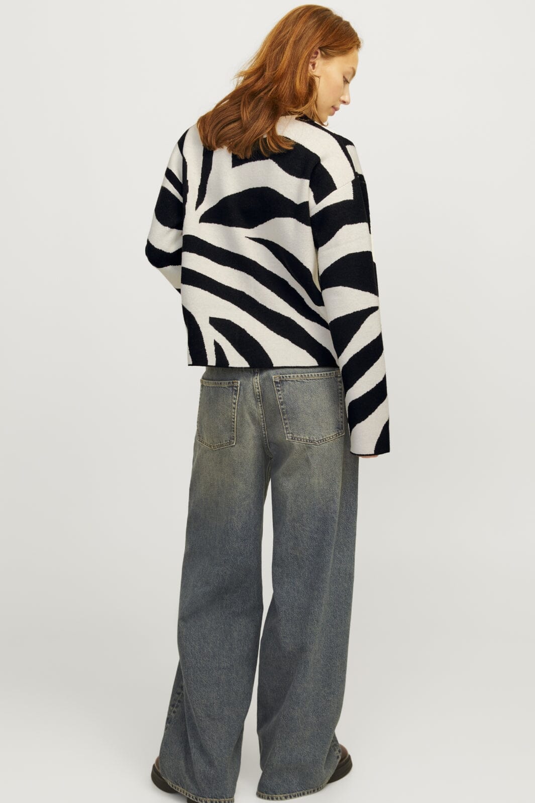 Jjxx - Jxadira Crew Neck Knit 12276484 - 4755660 - Black /Zebra Hot på udsalg