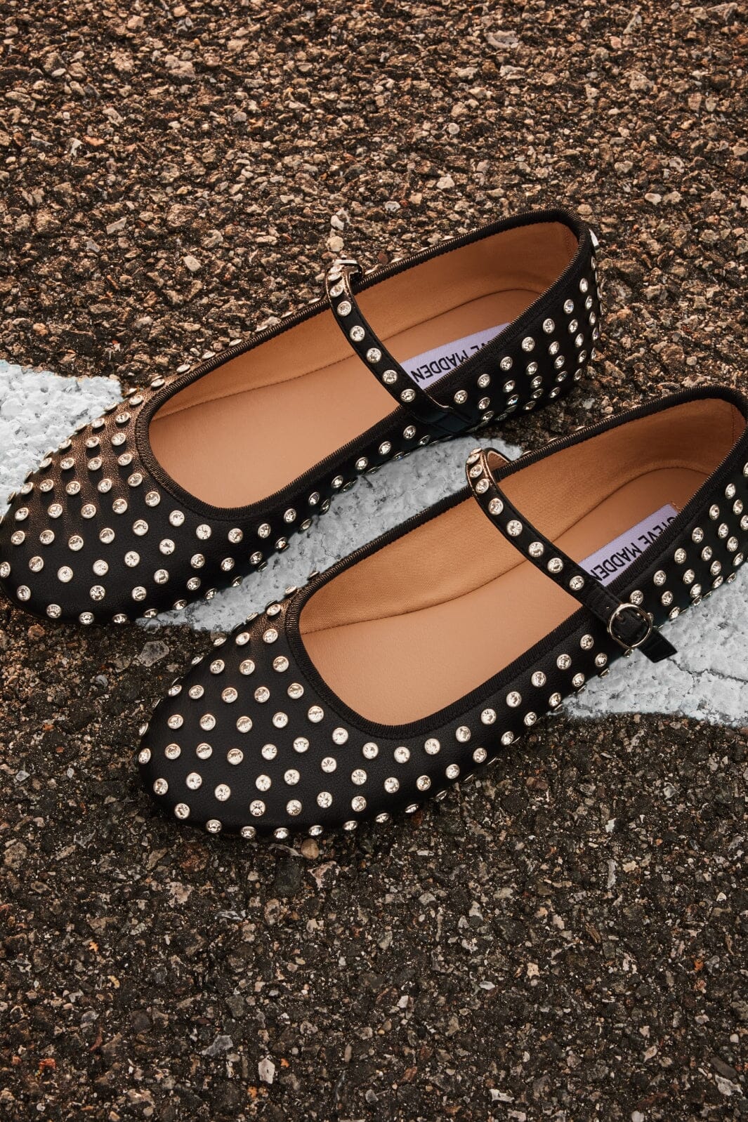 Steve Madden - Vinetta-R Sandal - Rhinestone