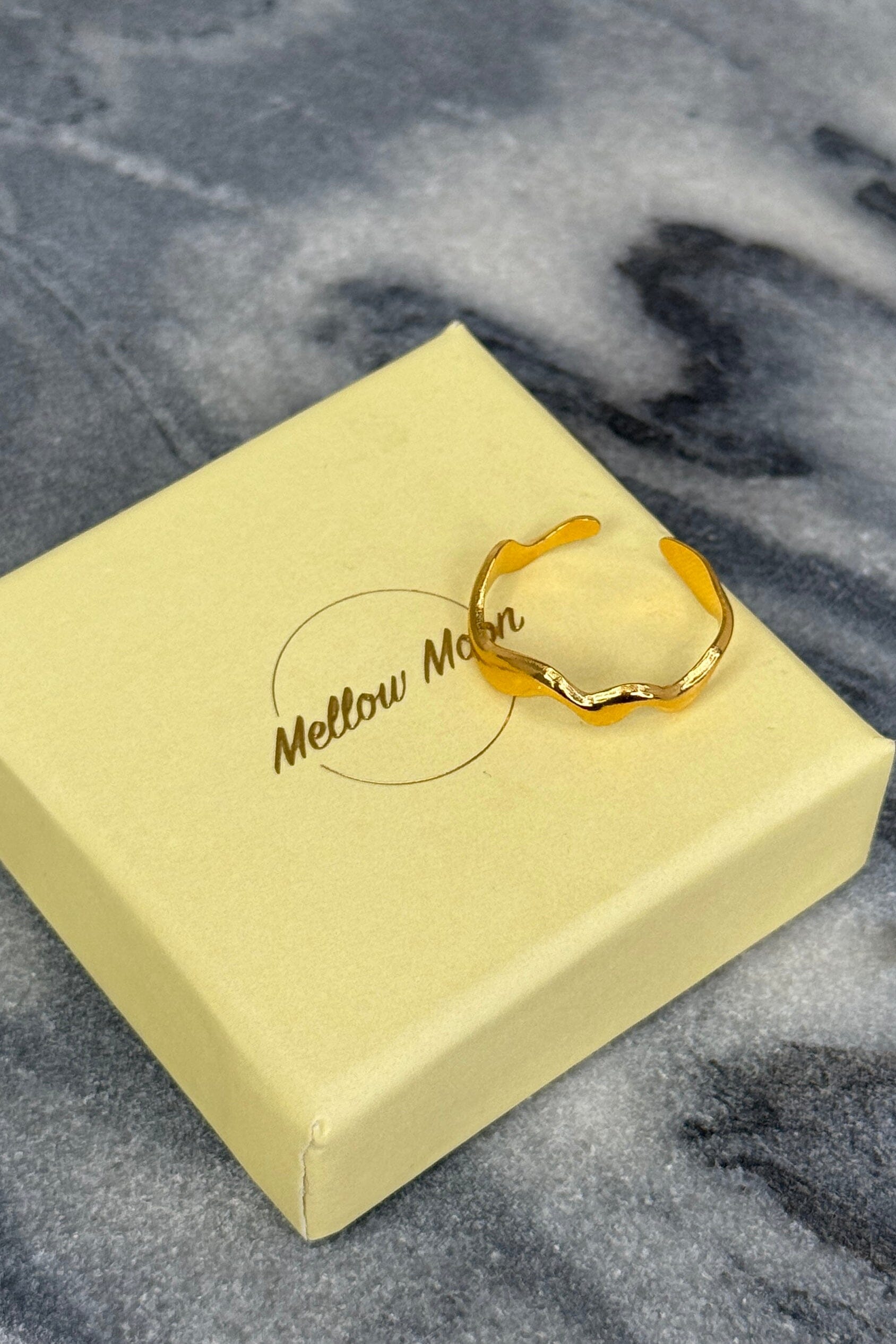 Mellow Moon - Lea Ring - Forgyldt