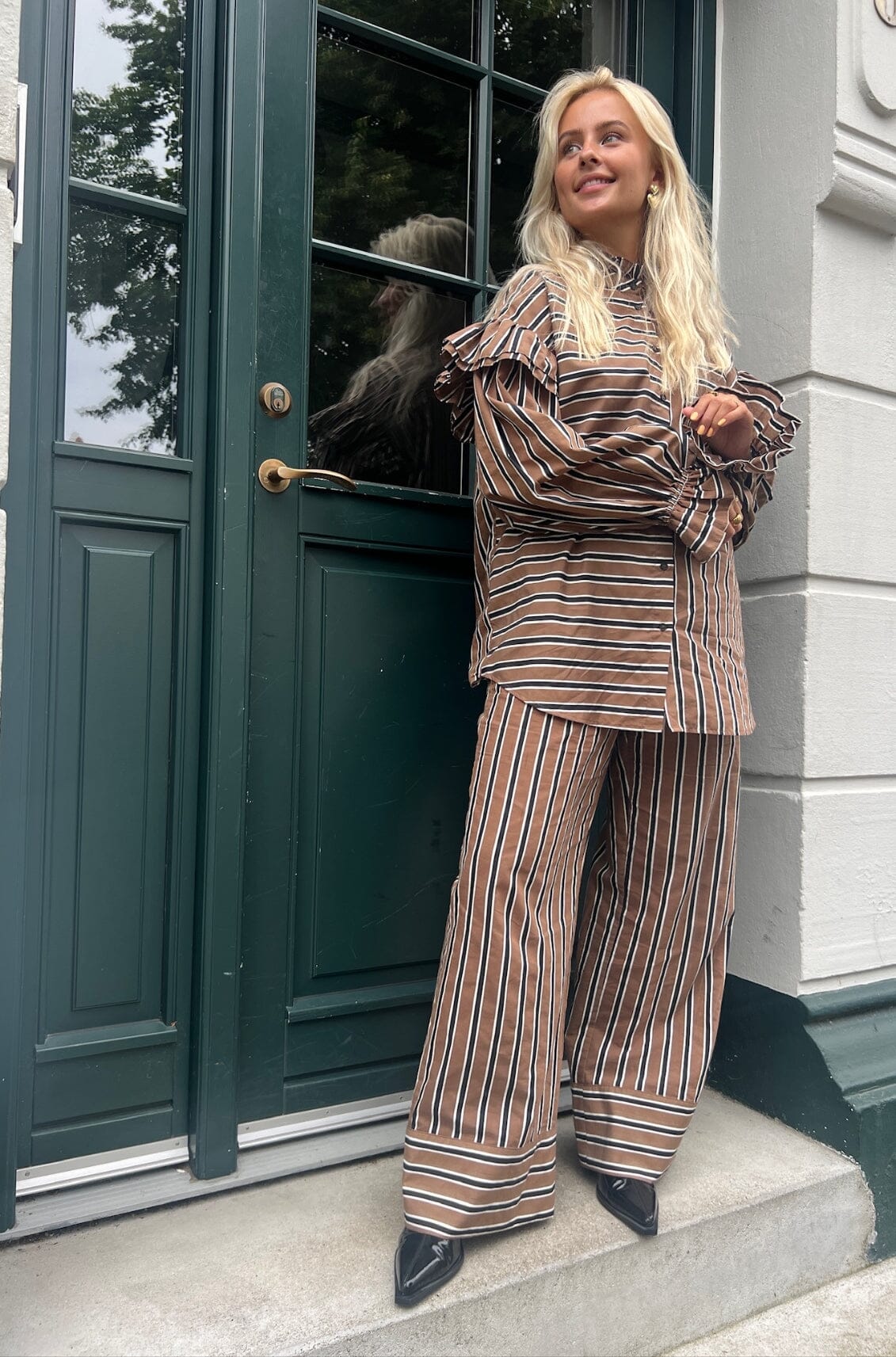 Stories From The Atelier By Copenhagen Shoes - When You Listen Pants - 0895 Coffee Stripe