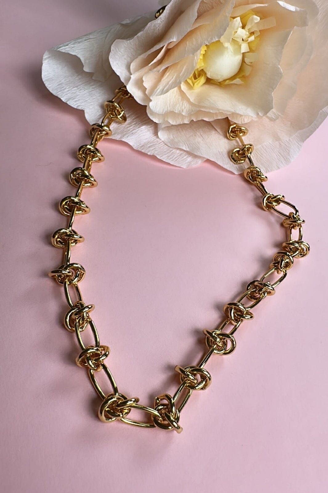 mellow-moon-knot-rustic-necklace-forgyldt_0.jpg Mellow Moon - Knot Rustic Necklace - Forgyldt Udsalg