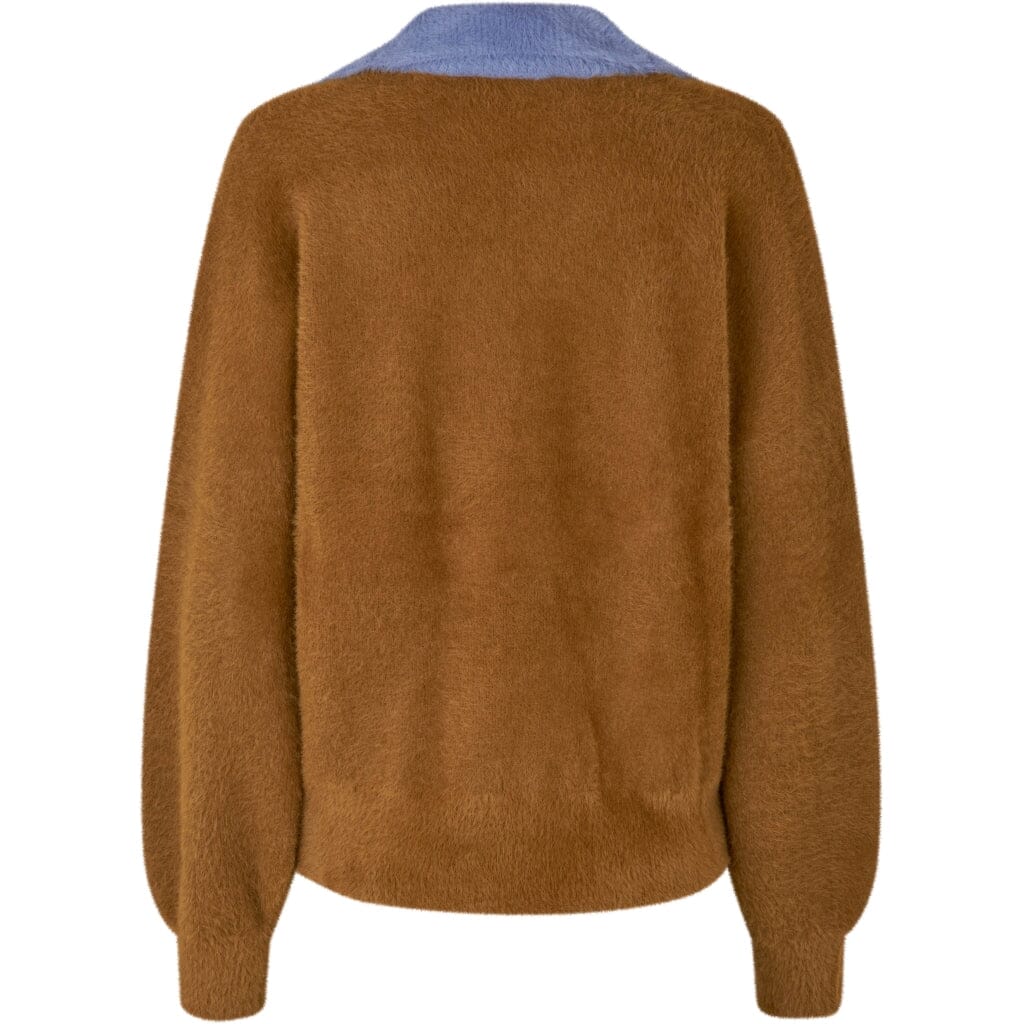 Stine Goya - Knit Polo, 2326 Fluffy Knit - Partridge Brown Hot på udsalg