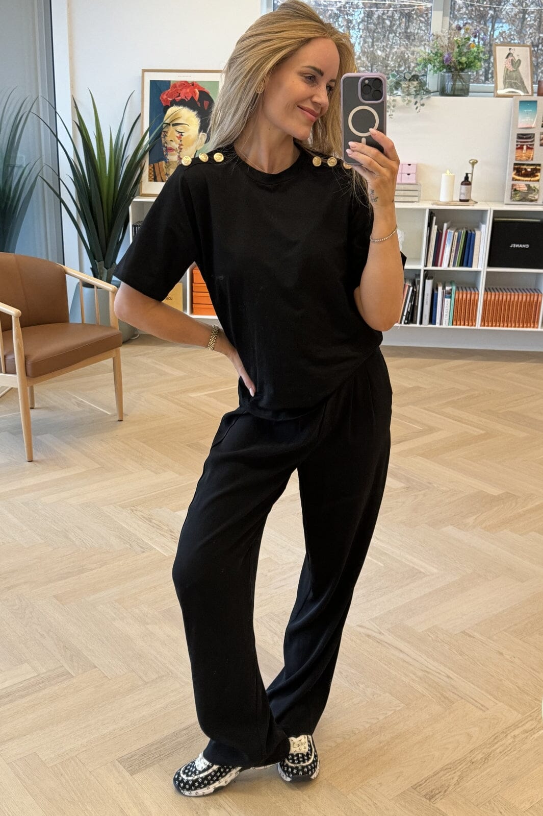 valentin-studio-gold-button-casual-t-shirt-black_0.jpg Valentin Studio - Gold Button Casual T-shirt - Black