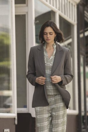 Love & Divine - Love1138-1 - 800 Khaki Check