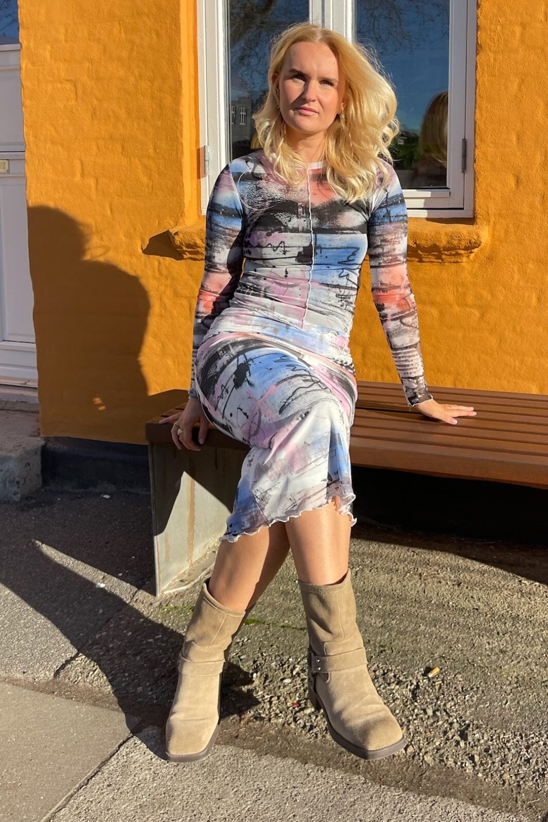 Noisy May - Nmlucia L/S O-Neck Midi Dress - 4720918 Ghost Gray Colorful Stripes Hot på udsalg