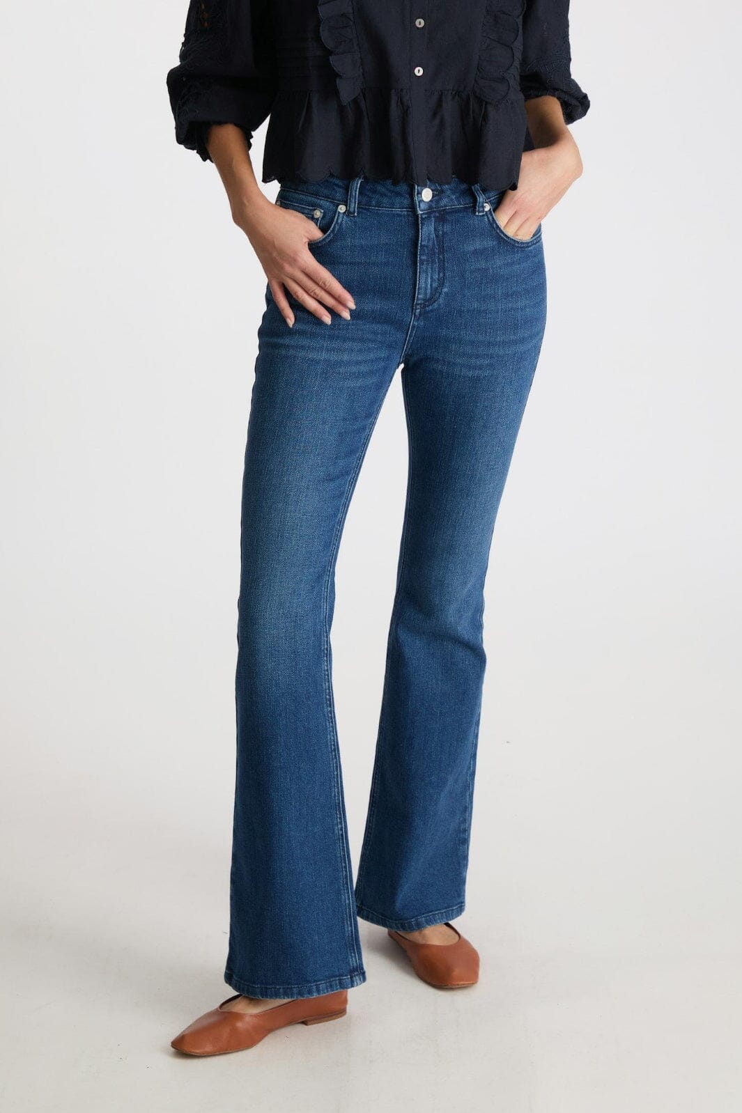 neo-noir-georgina-denim-pants-blue_2.jpg Neo Noir - Georgina Denim Pants - Blue