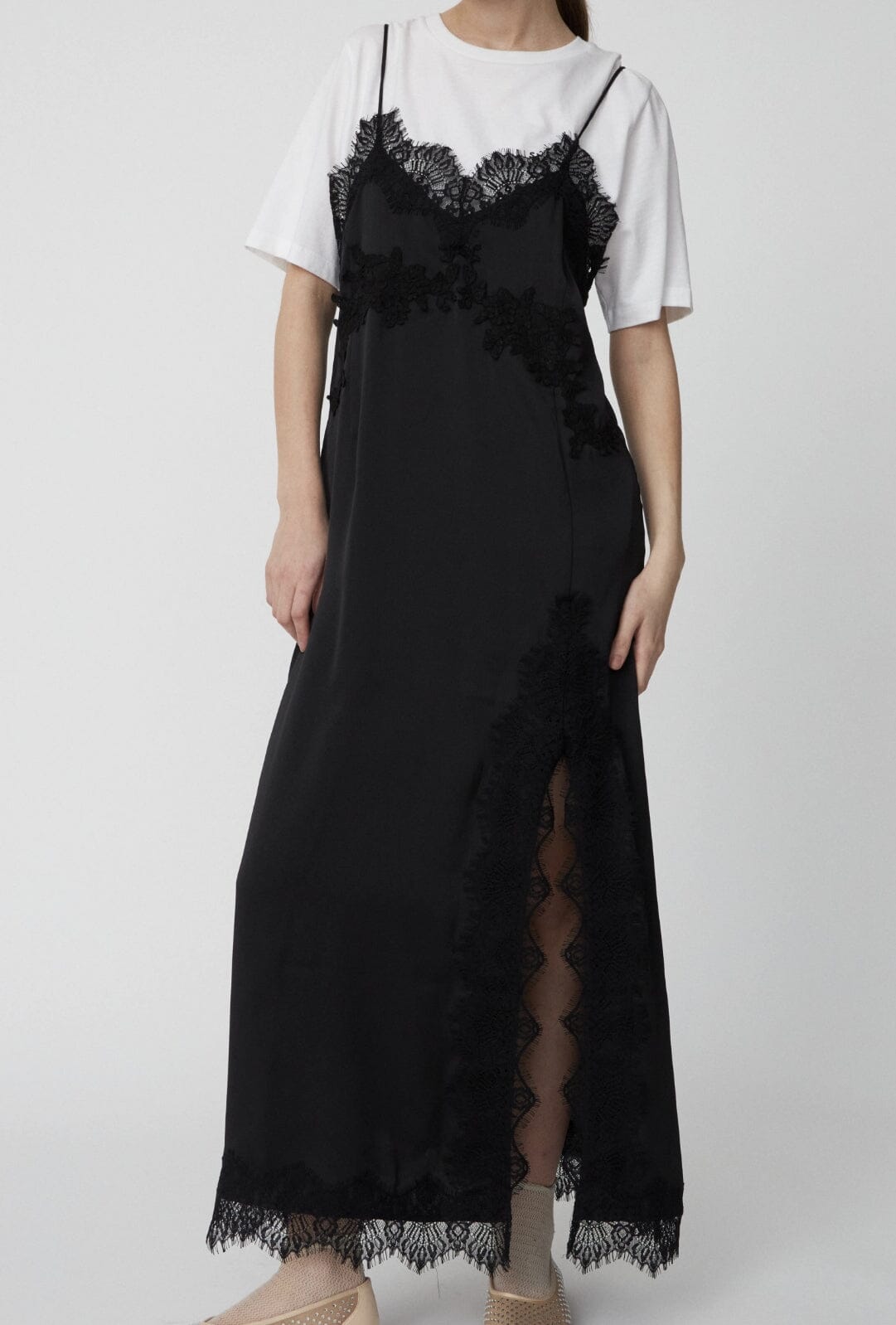 Stella Nova - Delicate Lace Dress - 999 Black